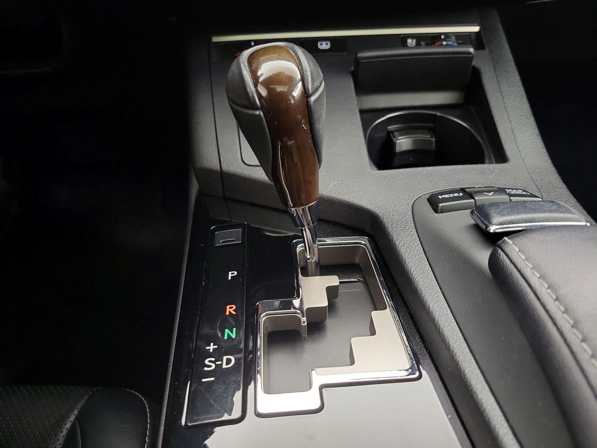 Thumbnail: 2014 Lexus ES - 18