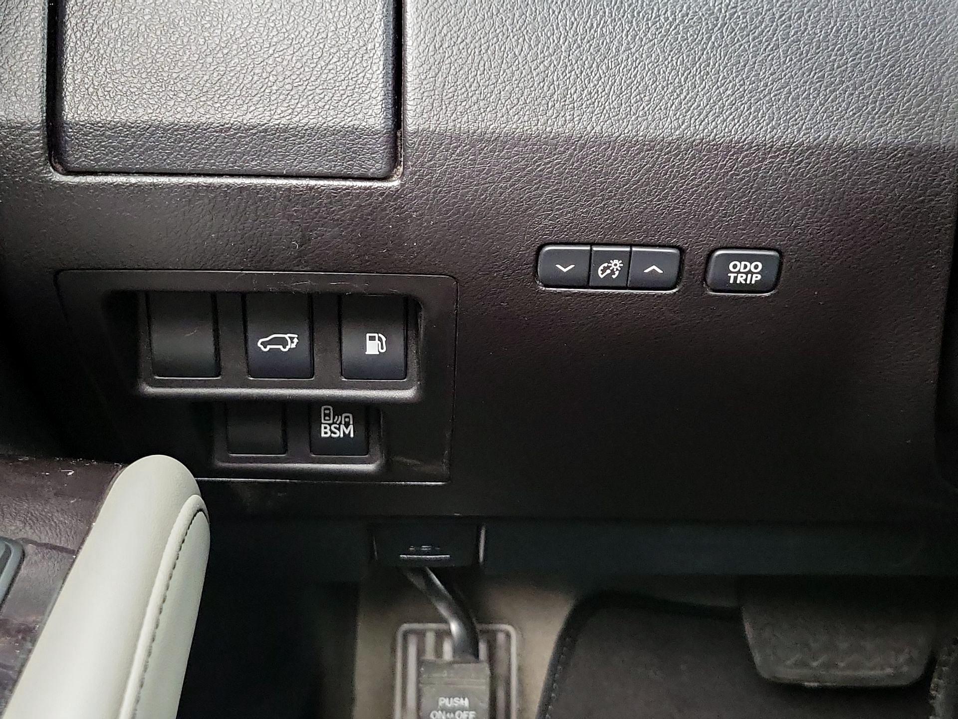 Thumbnail: 2015 Lexus RX - 13