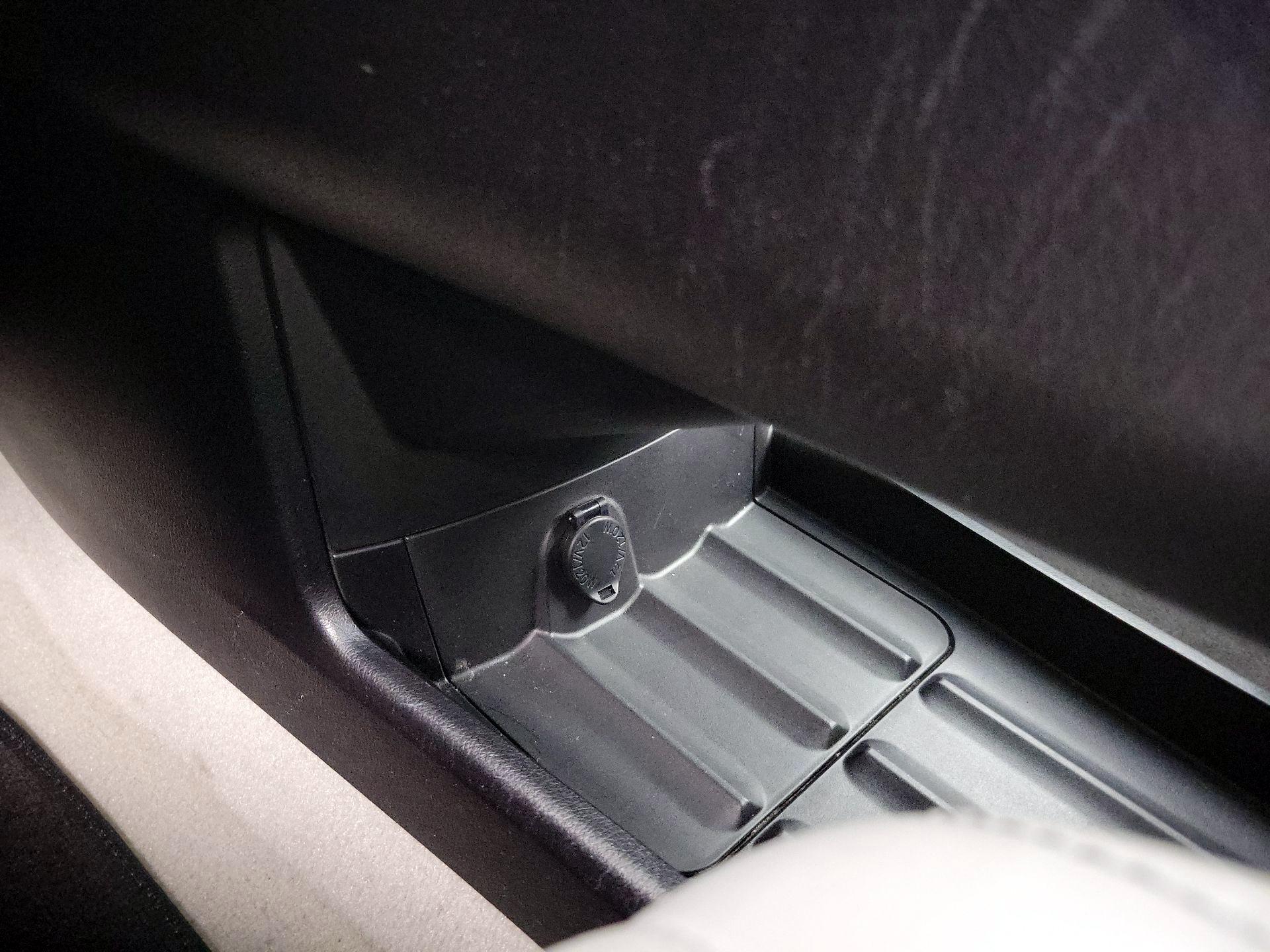 Thumbnail: 2015 Lexus RX - 19