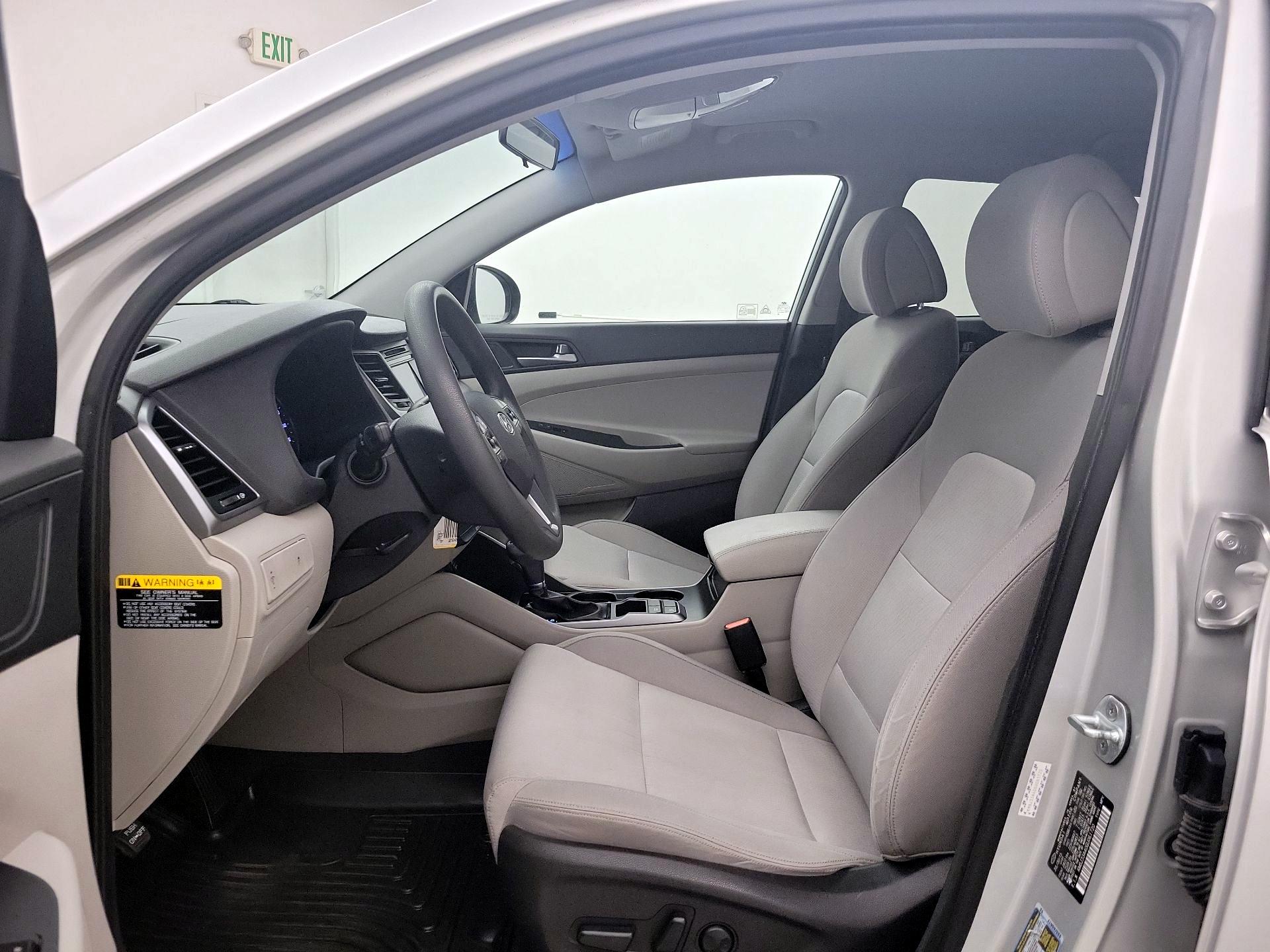 Thumbnail: 2016 Hyundai Tucson - 11