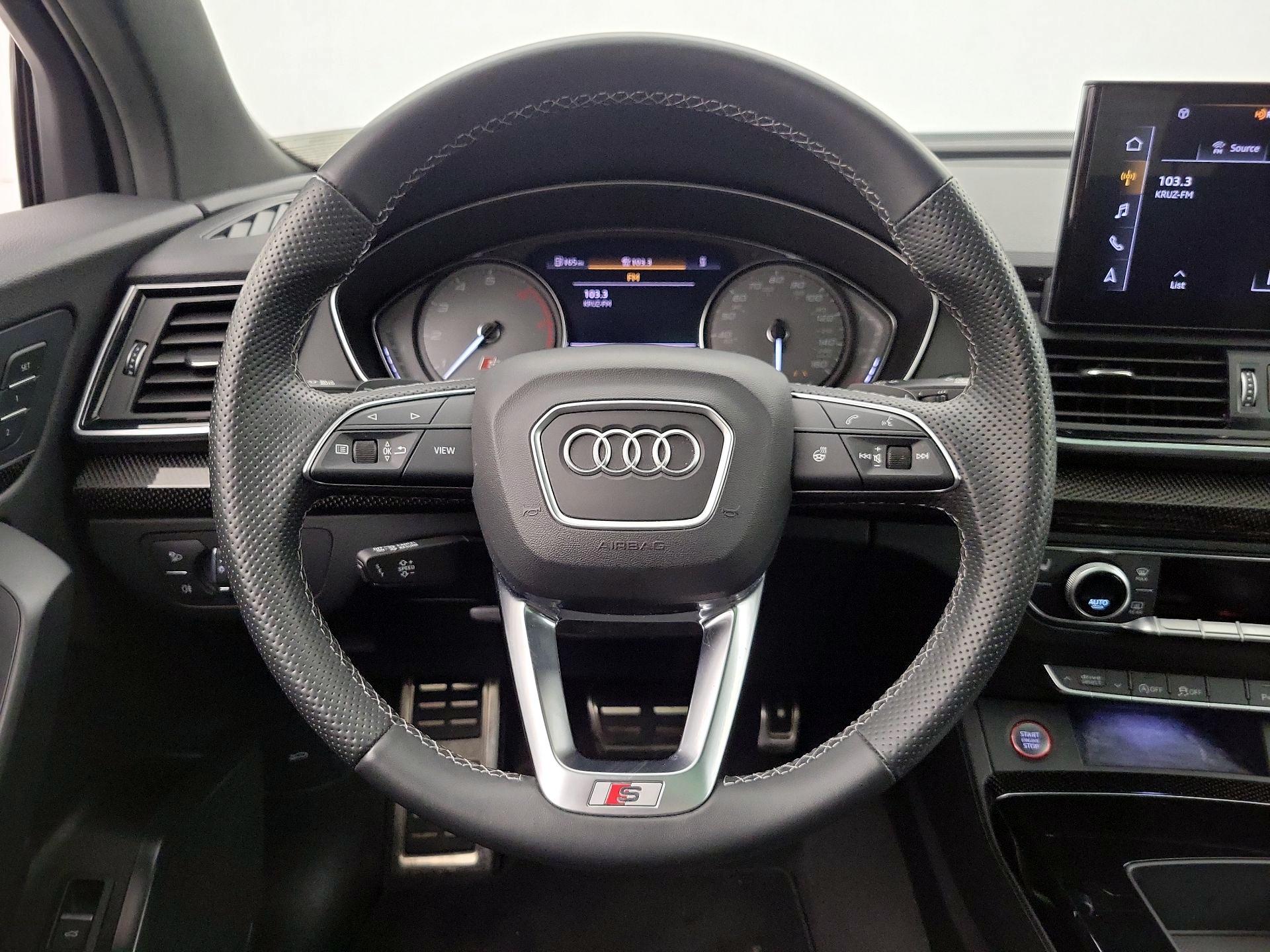 Thumbnail: 2022 Audi SQ5 - 10