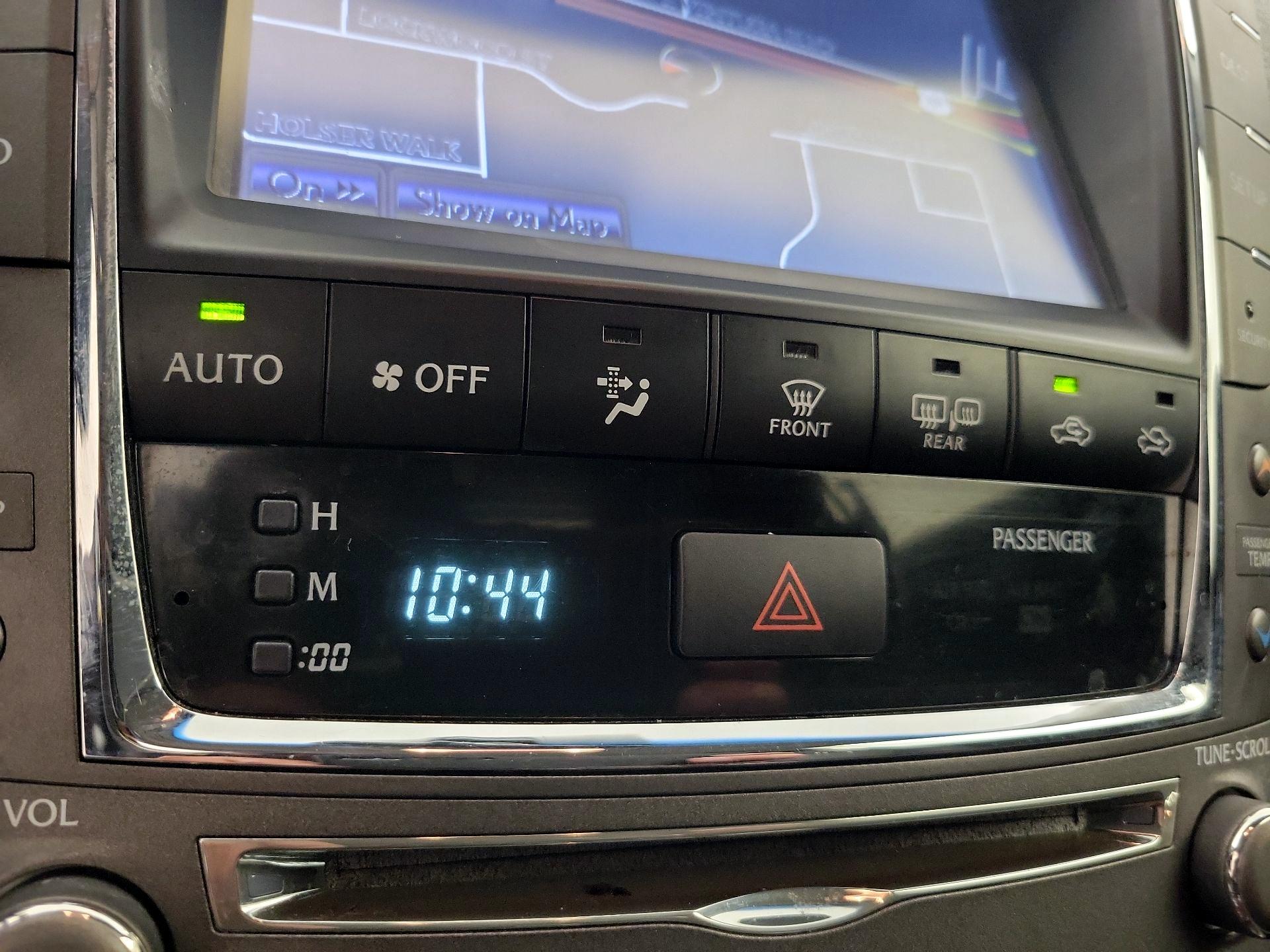 Thumbnail: 2015 Lexus IS - 17