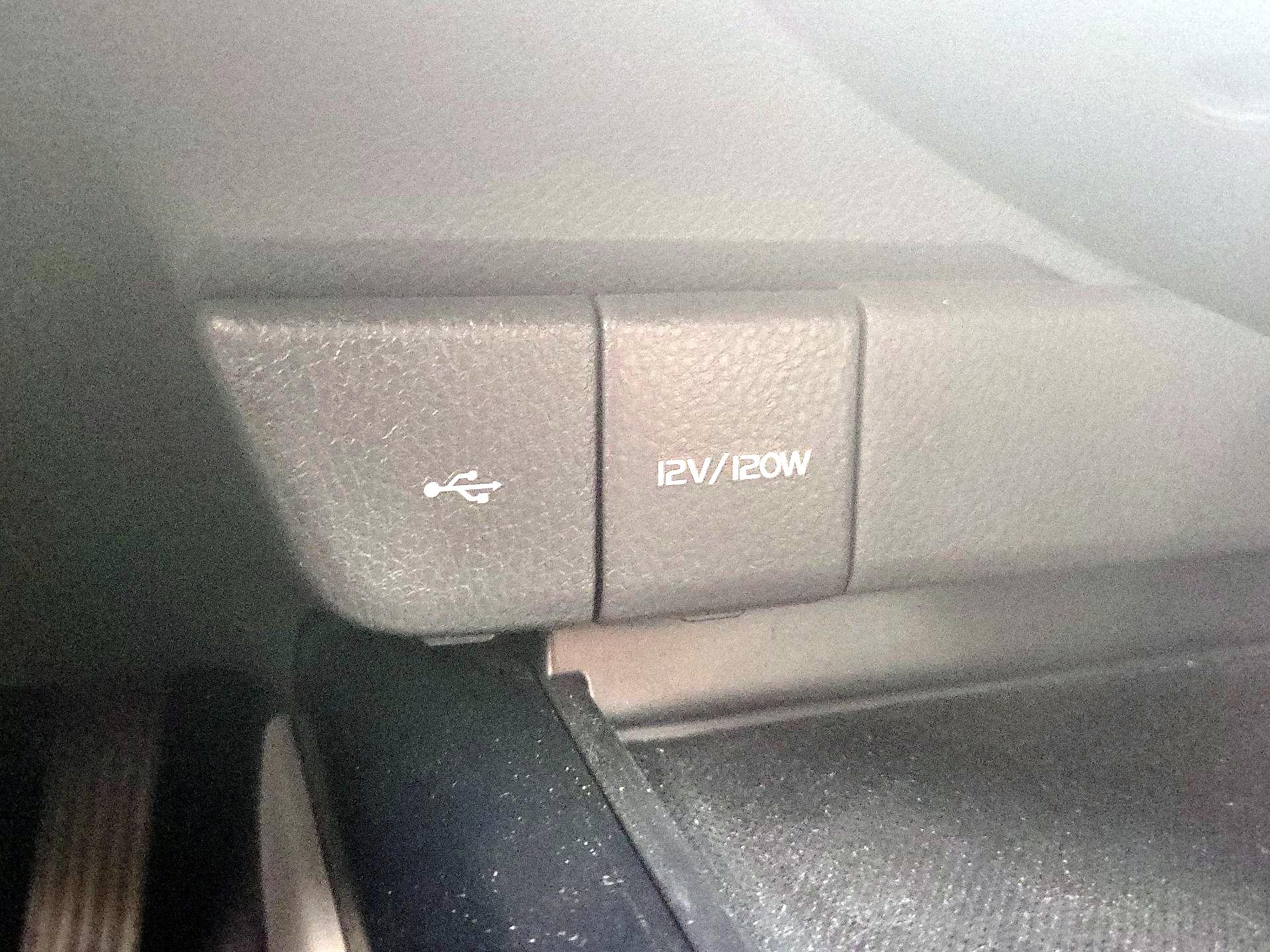 Thumbnail: 2020 Toyota Camry - 18