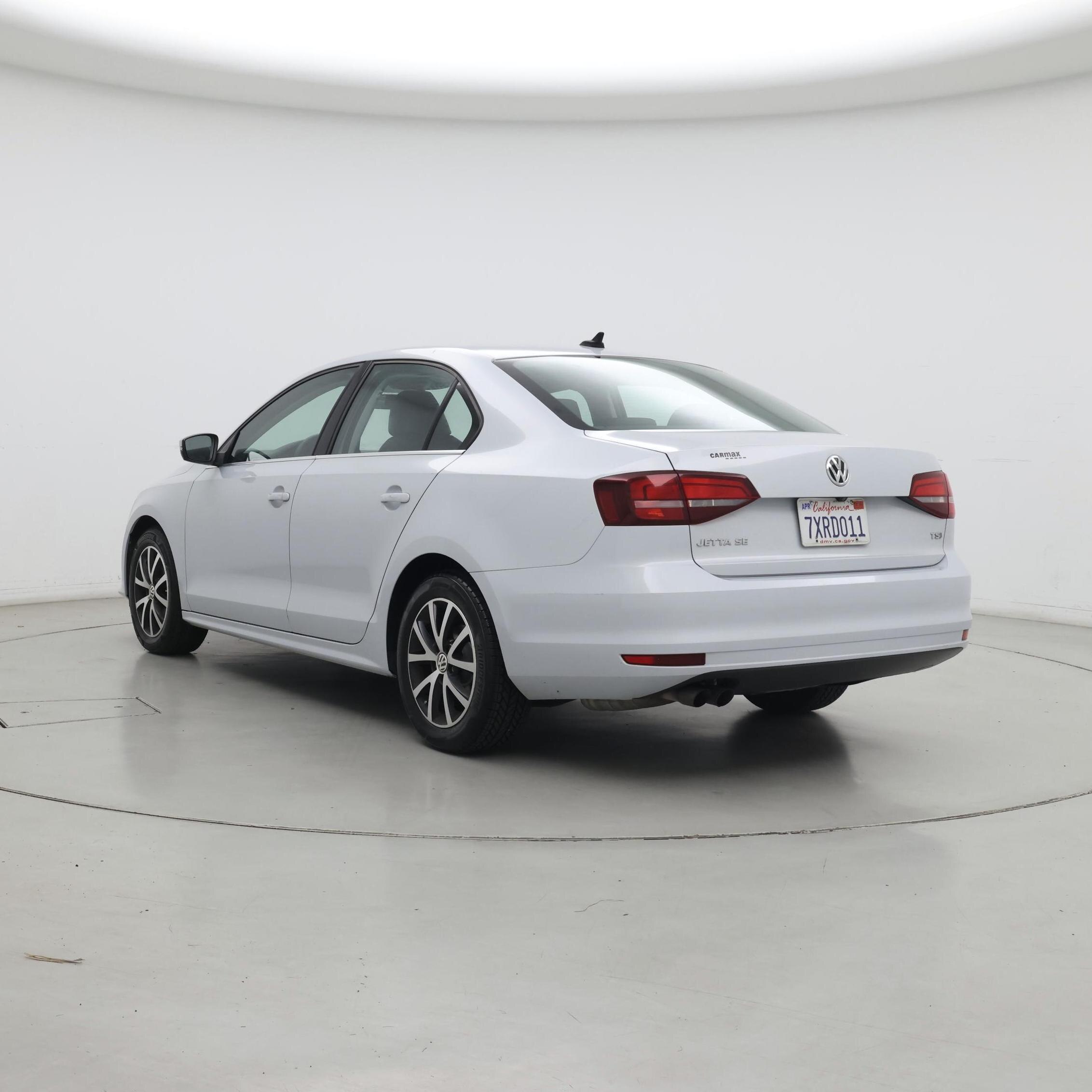 Thumbnail: 2017 Volkswagen Jetta - 2