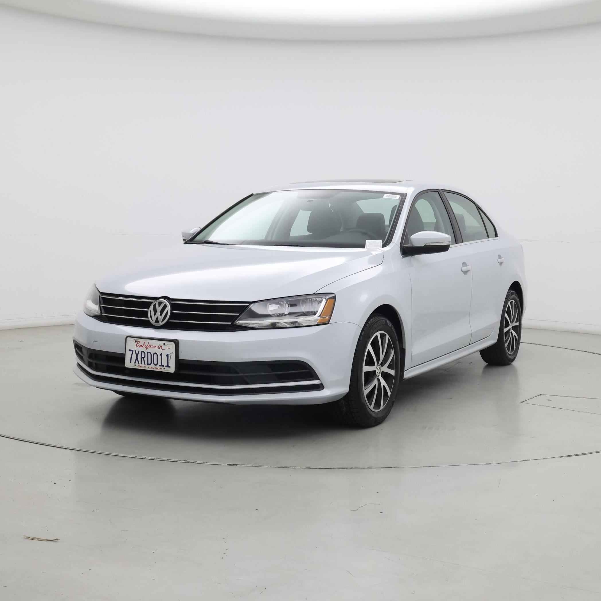 Thumbnail: 2017 Volkswagen Jetta - 4