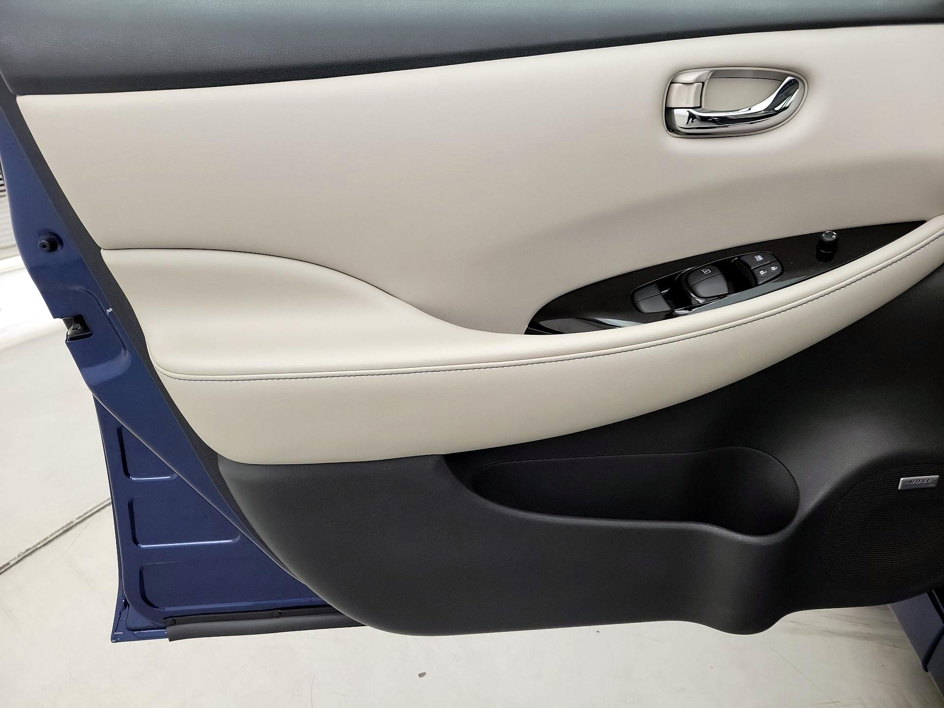 Thumbnail: 2020 Nissan Leaf - 12