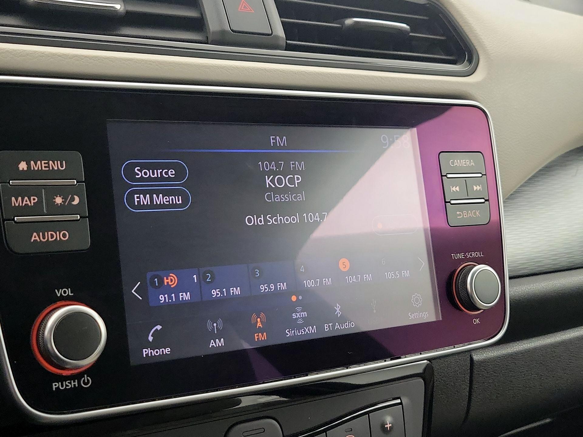 Thumbnail: 2020 Nissan Leaf - 16