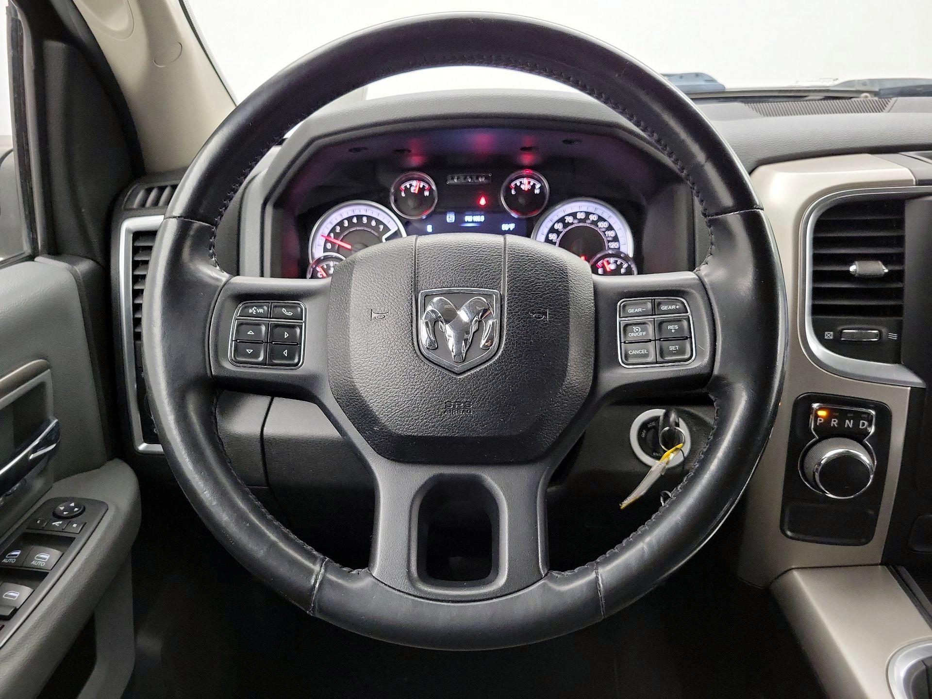 Thumbnail: 2019 RAM 1500 Classic - 10