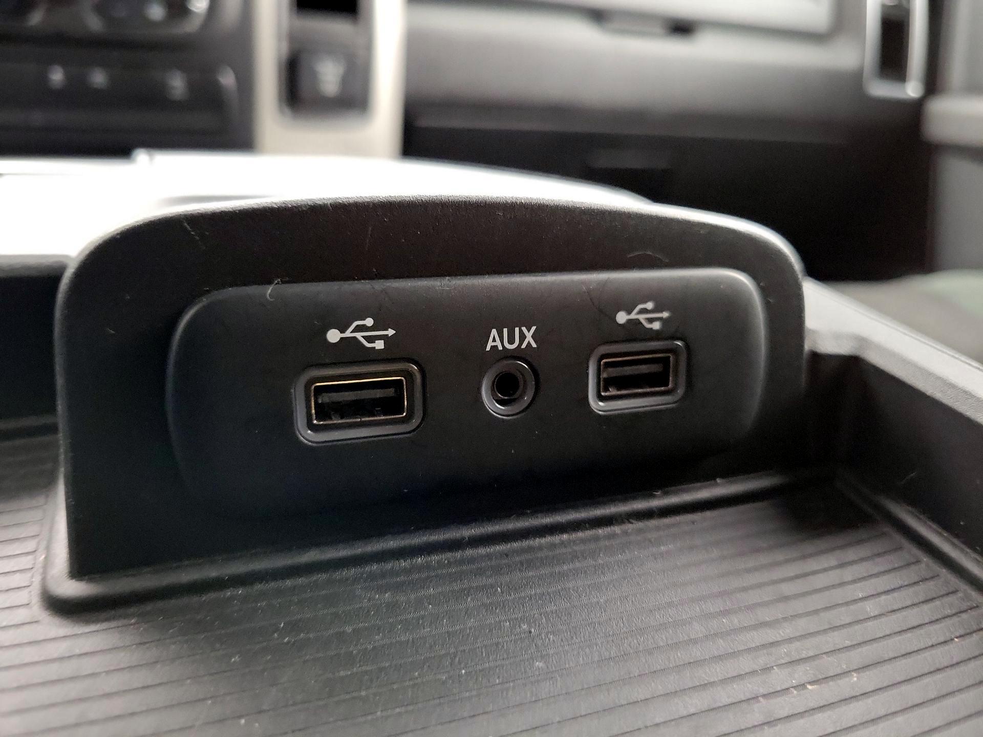 Thumbnail: 2019 RAM 1500 Classic - 18