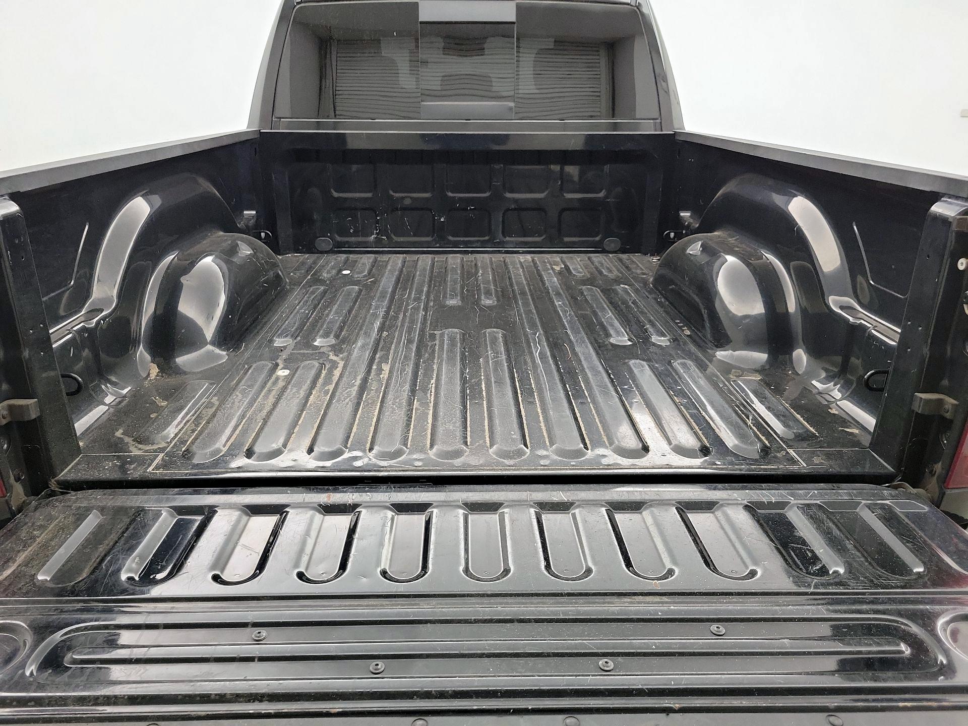 Thumbnail: 2019 RAM 1500 Classic - 20