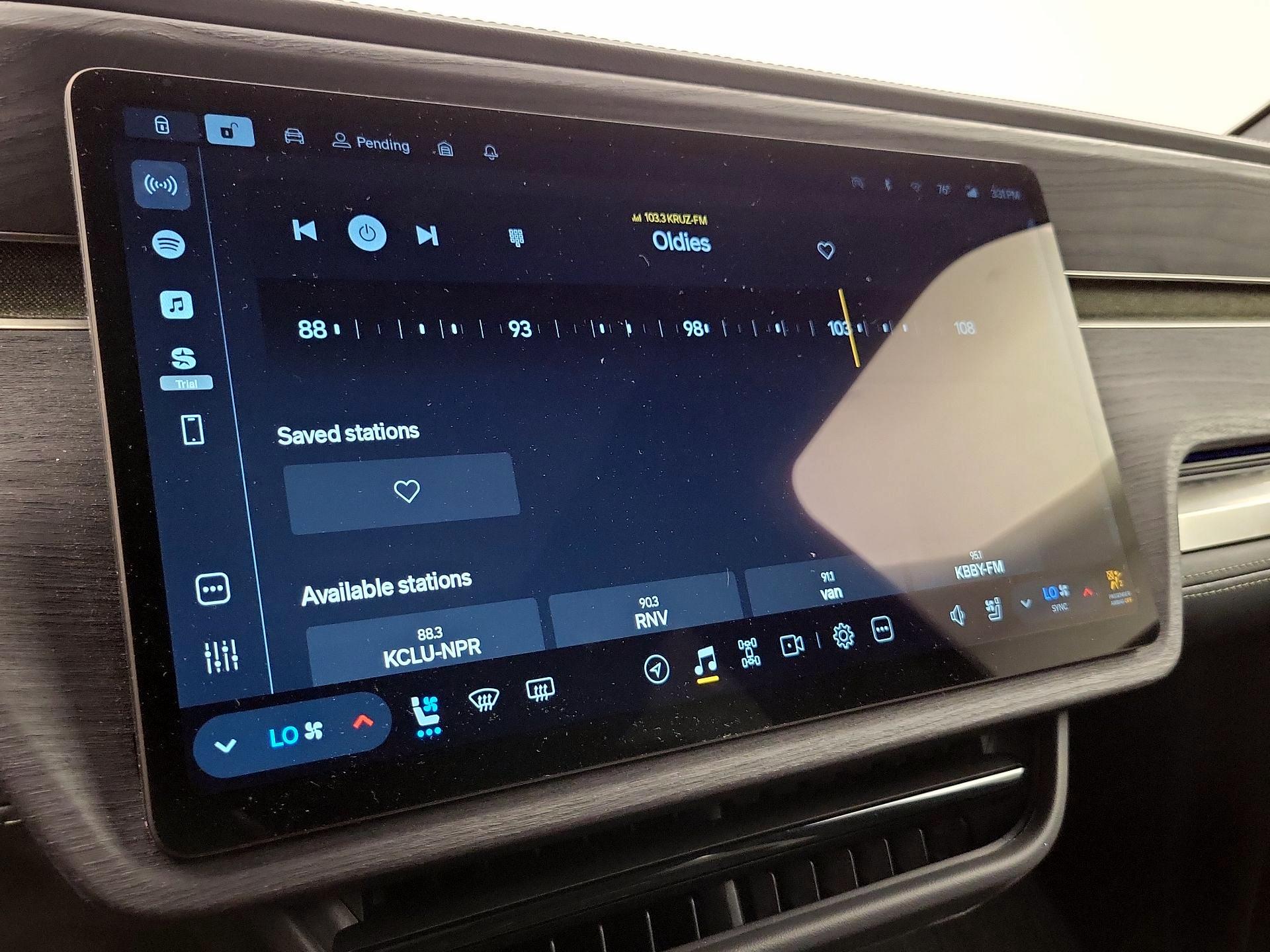 Thumbnail: 2024 Rivian R1T - 15