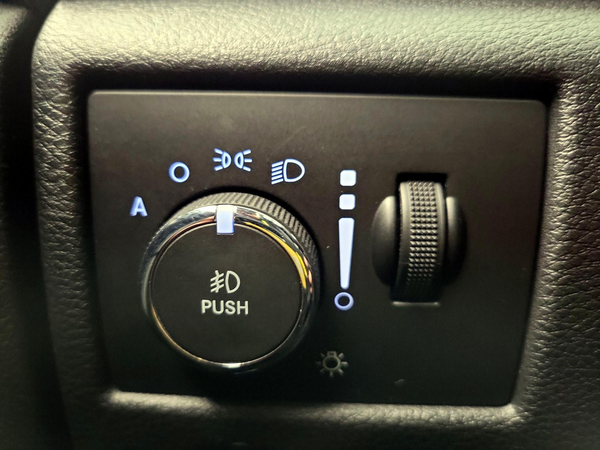 Thumbnail: 2018 Jeep Grand Cherokee - 13