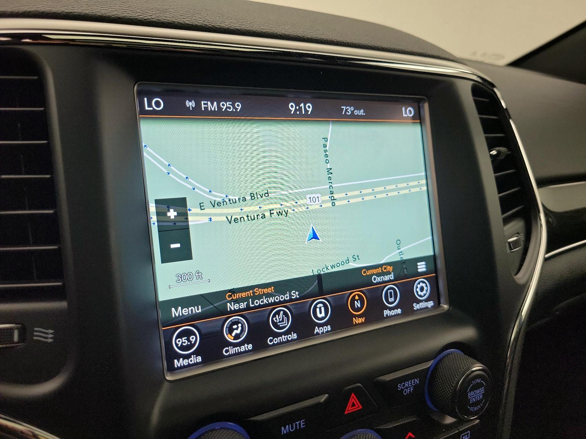 Thumbnail: 2018 Jeep Grand Cherokee - 14