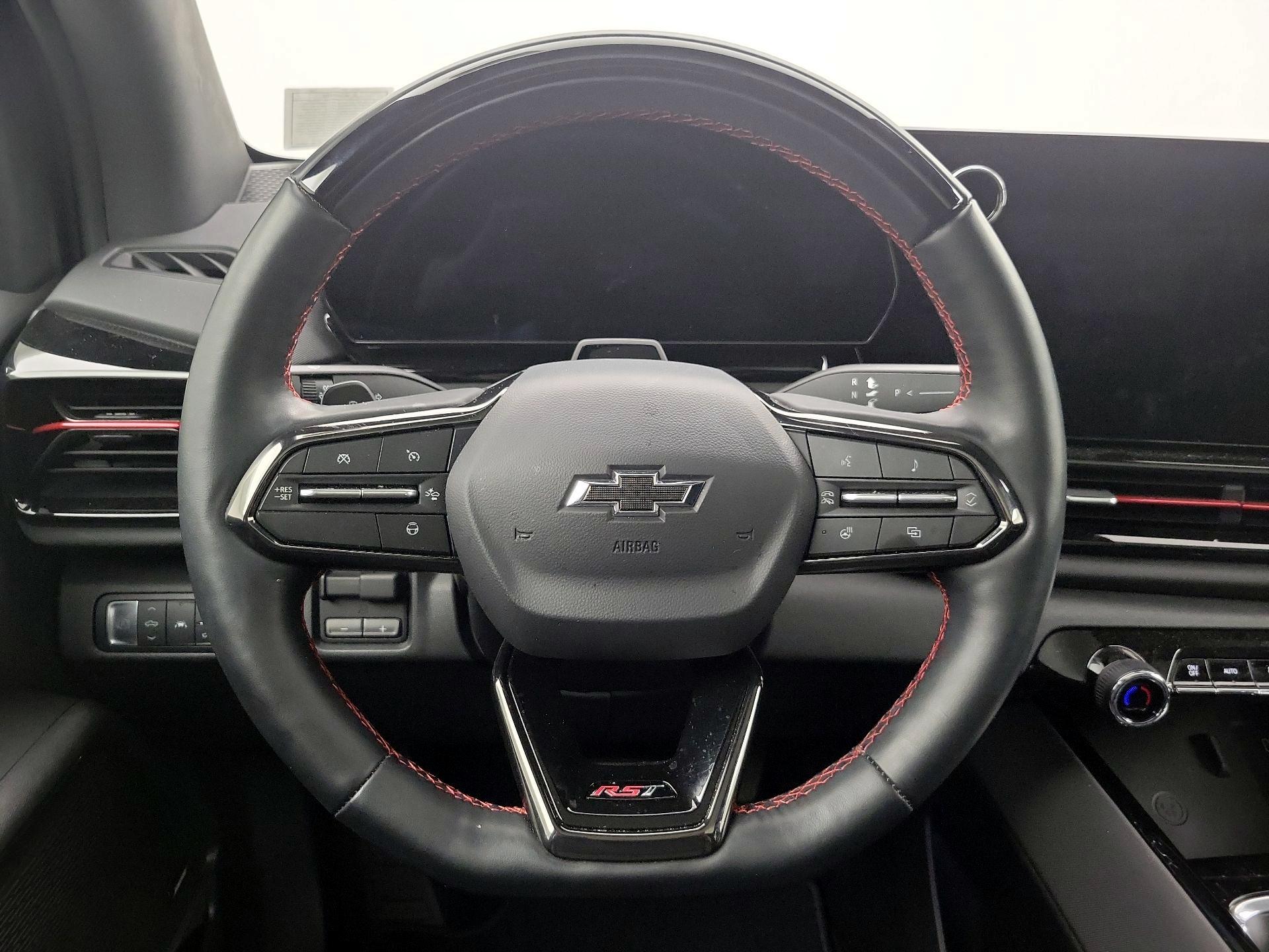 Thumbnail: 2024 Chevrolet Silverado EV - 10