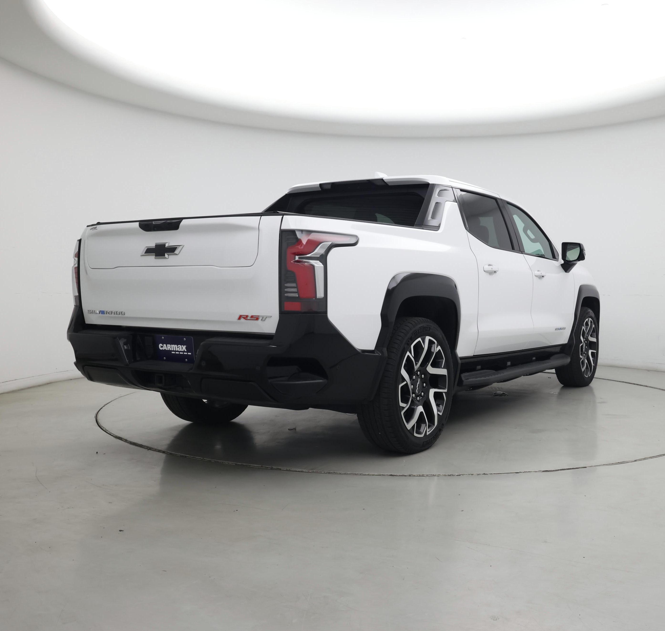 Thumbnail: 2024 Chevrolet Silverado EV - 8