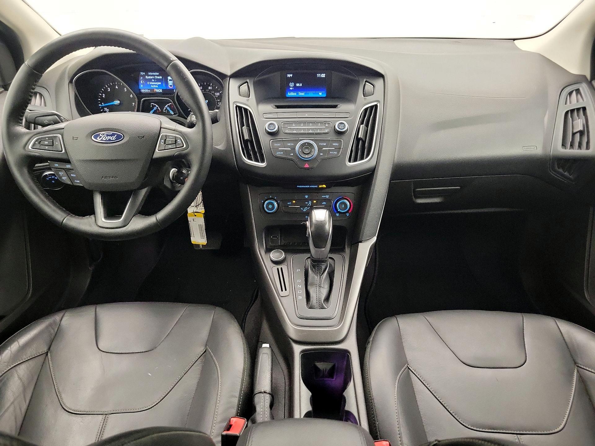 Thumbnail: 2015 Ford Focus - 9