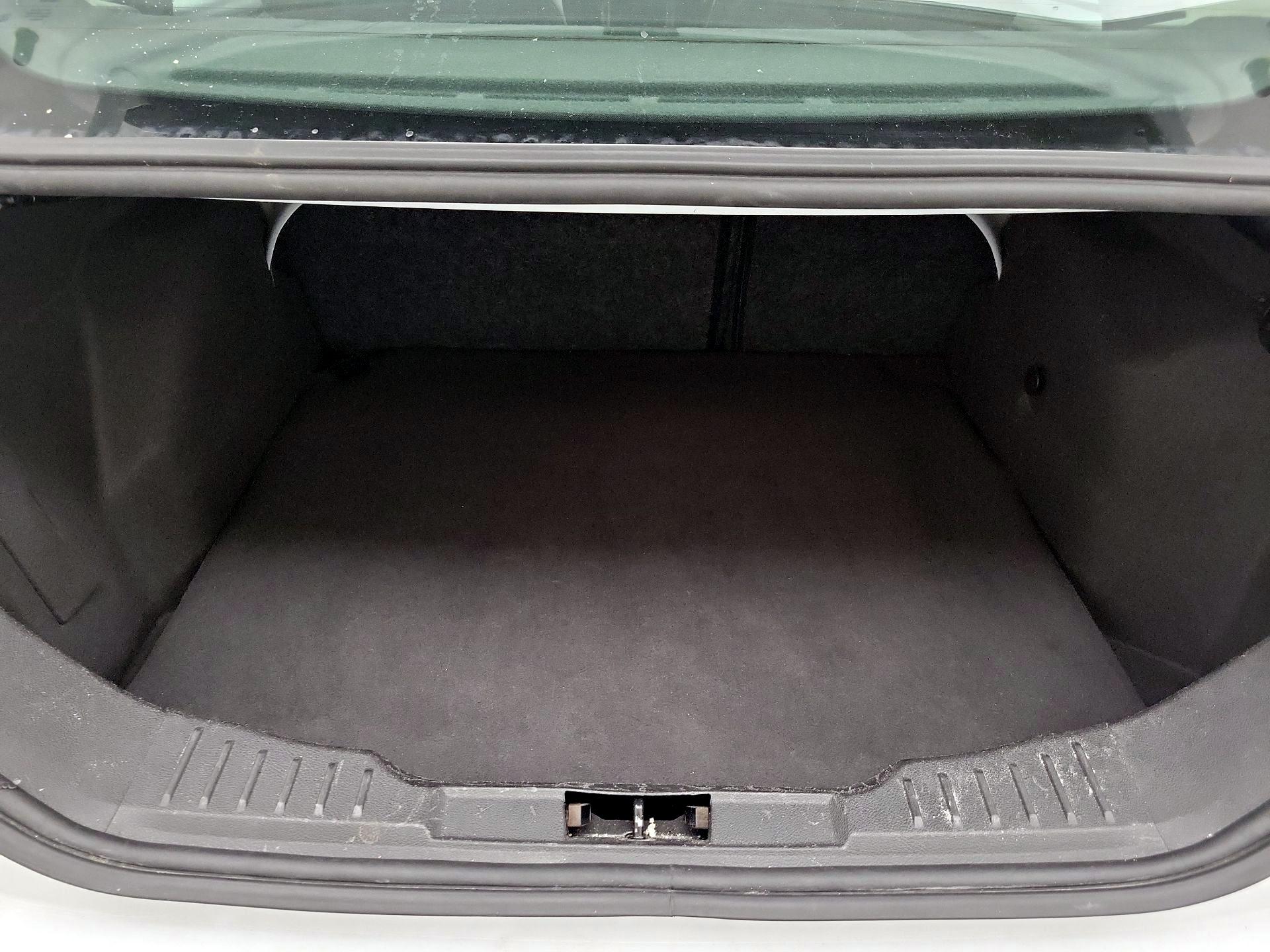 Thumbnail: 2015 Ford Focus - 20