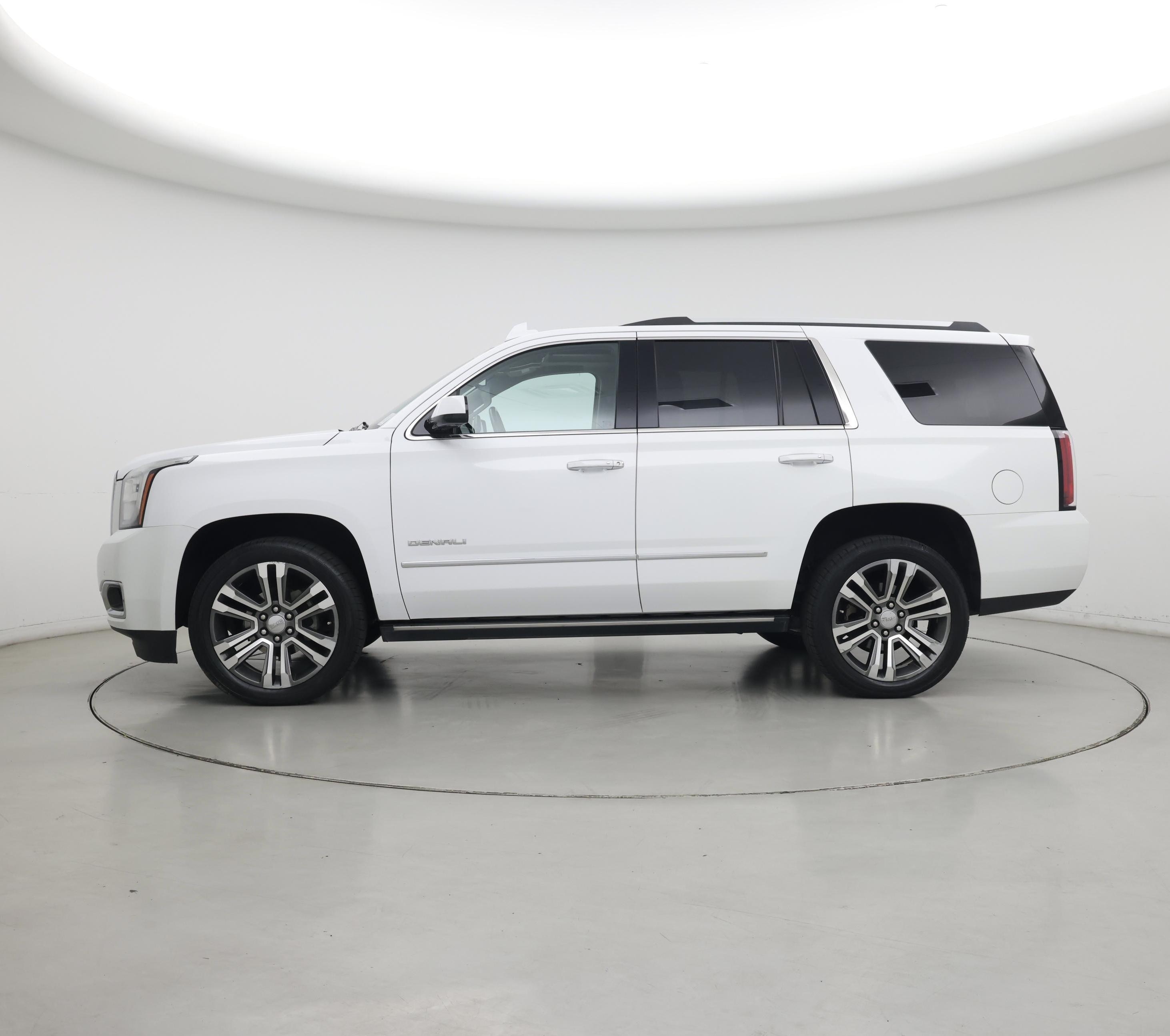 Thumbnail: 2019 GMC Yukon - 3