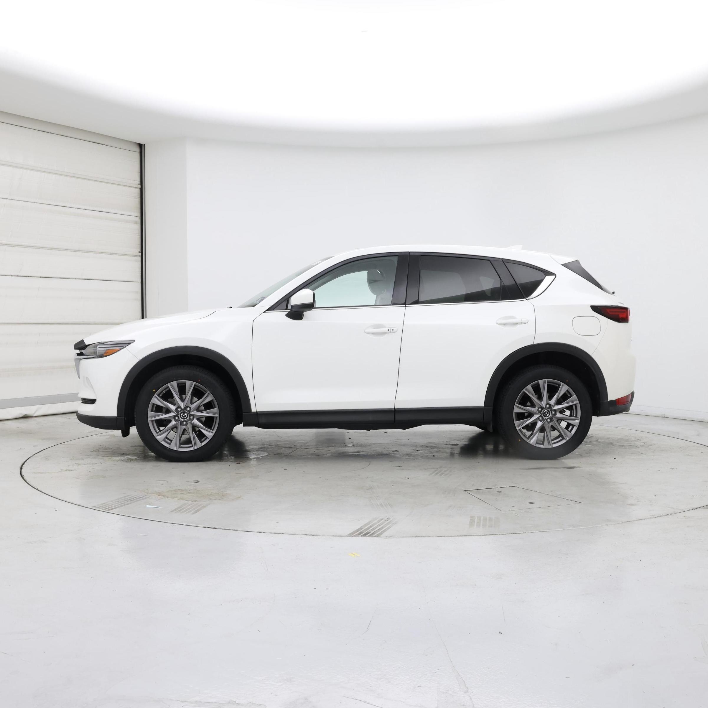 Thumbnail: 2019 Mazda CX-5 - 3