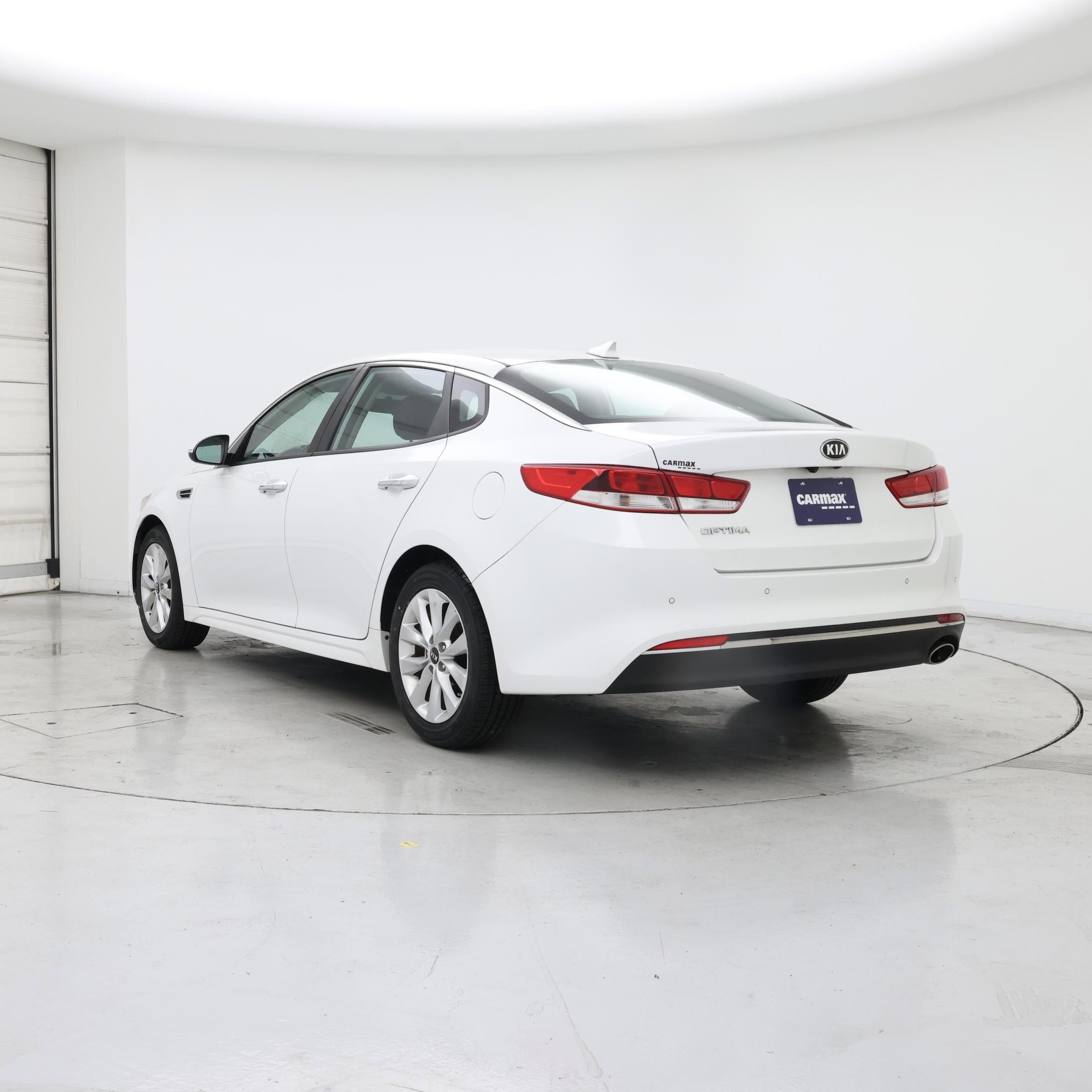 Thumbnail: 2018 Kia Optima - 2