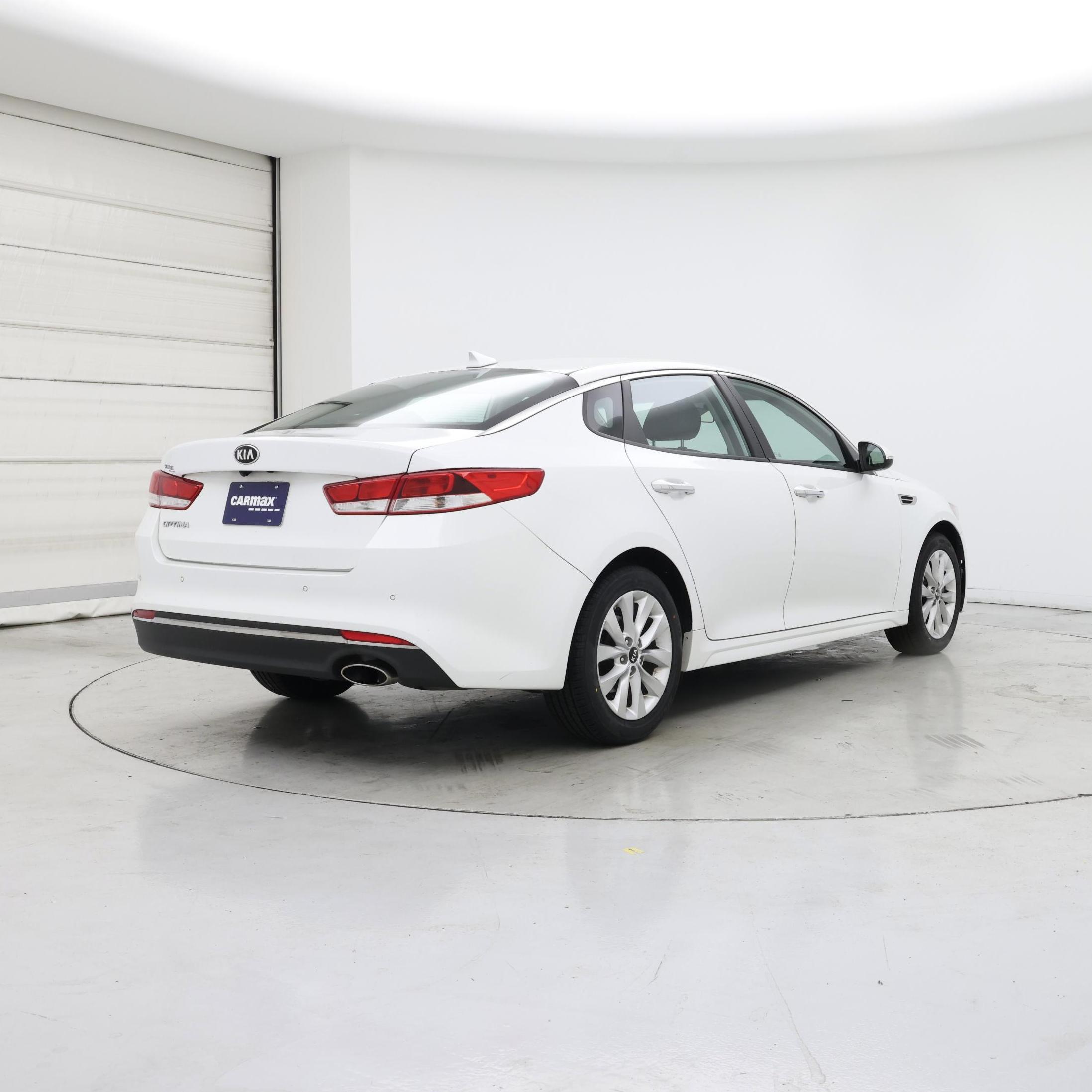 Thumbnail: 2018 Kia Optima - 8