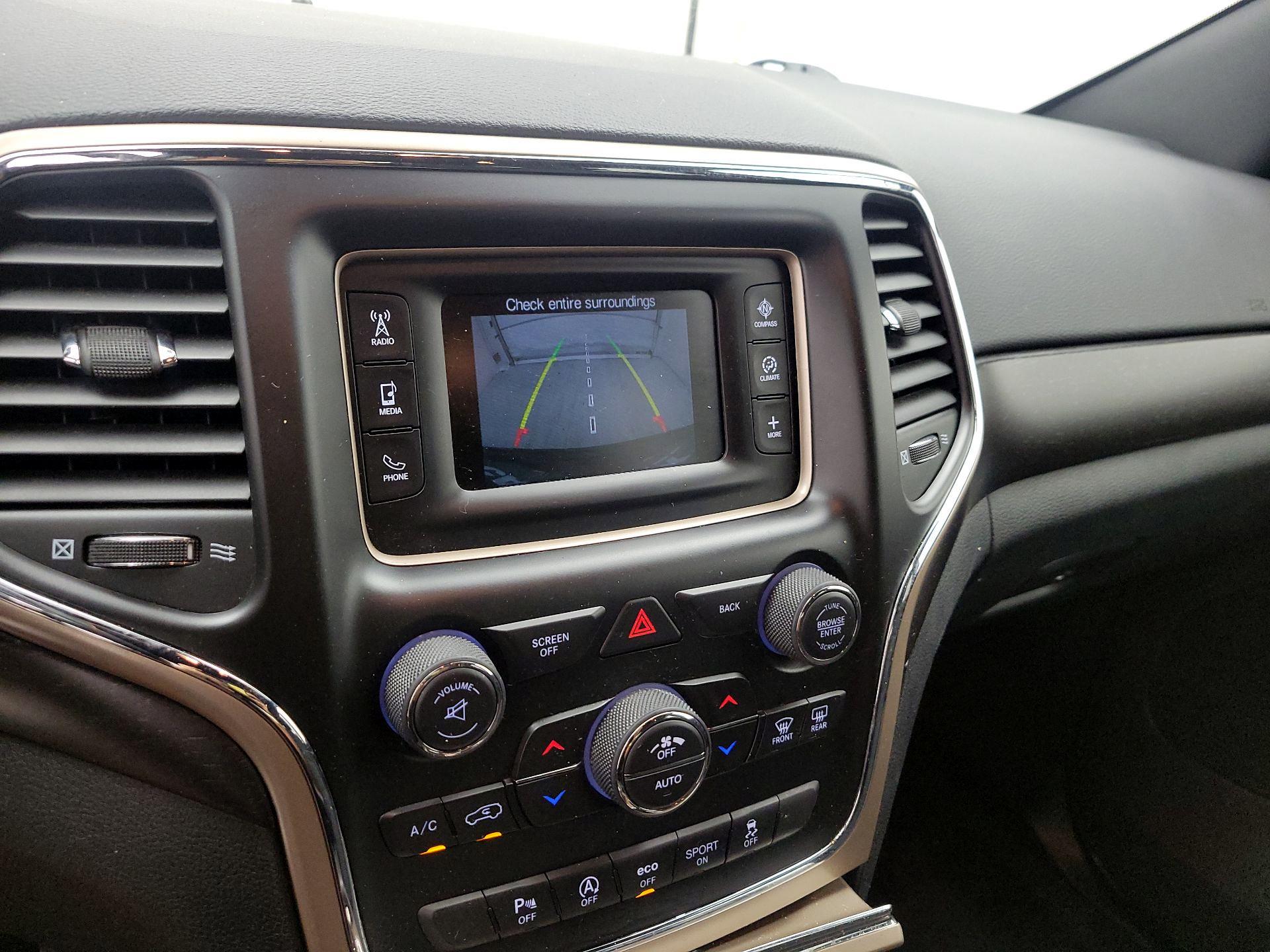 Thumbnail: 2016 Jeep Grand Cherokee - 14