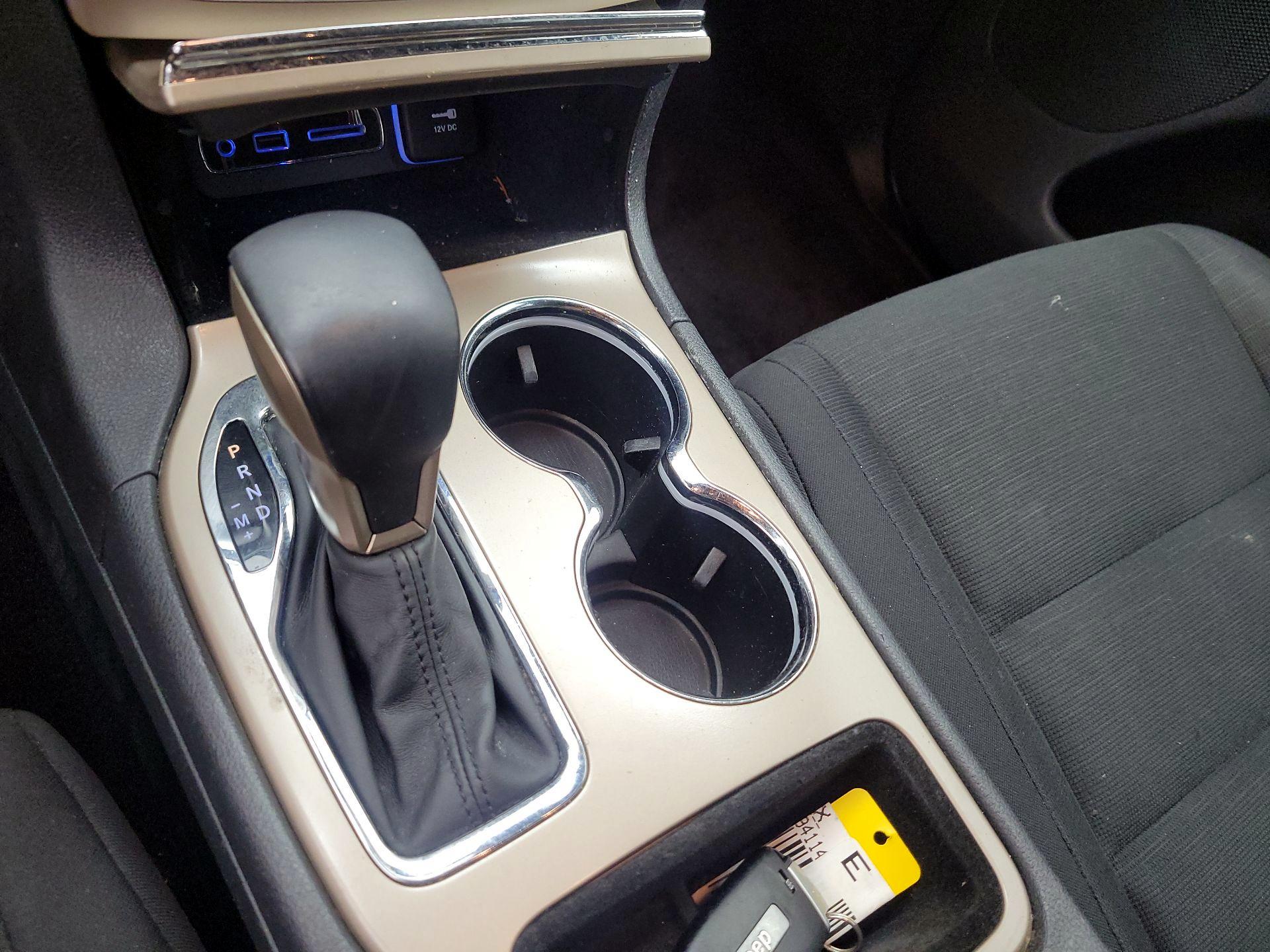 Thumbnail: 2016 Jeep Grand Cherokee - 17