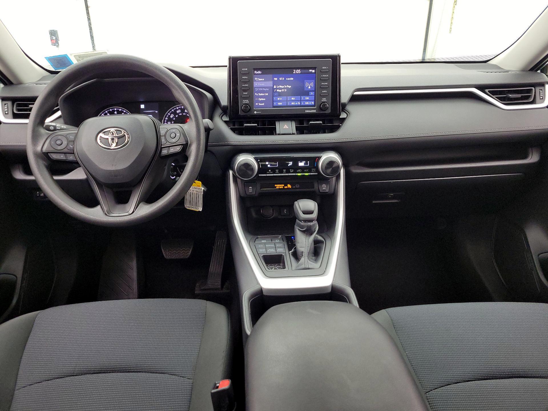 Thumbnail: 2022 Toyota RAV4 - 9