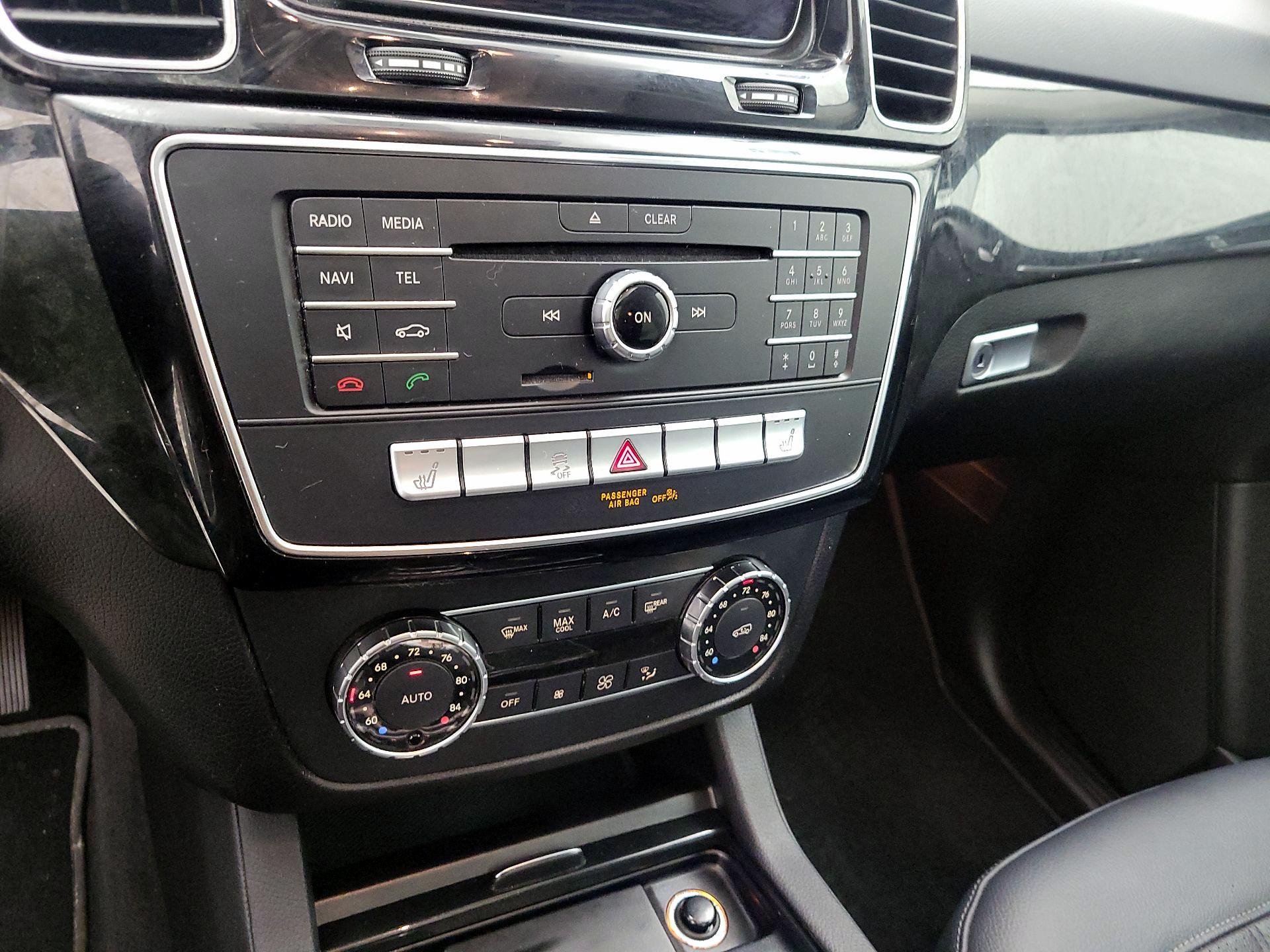 Thumbnail: 2016 Mercedes-Benz GLE - 17