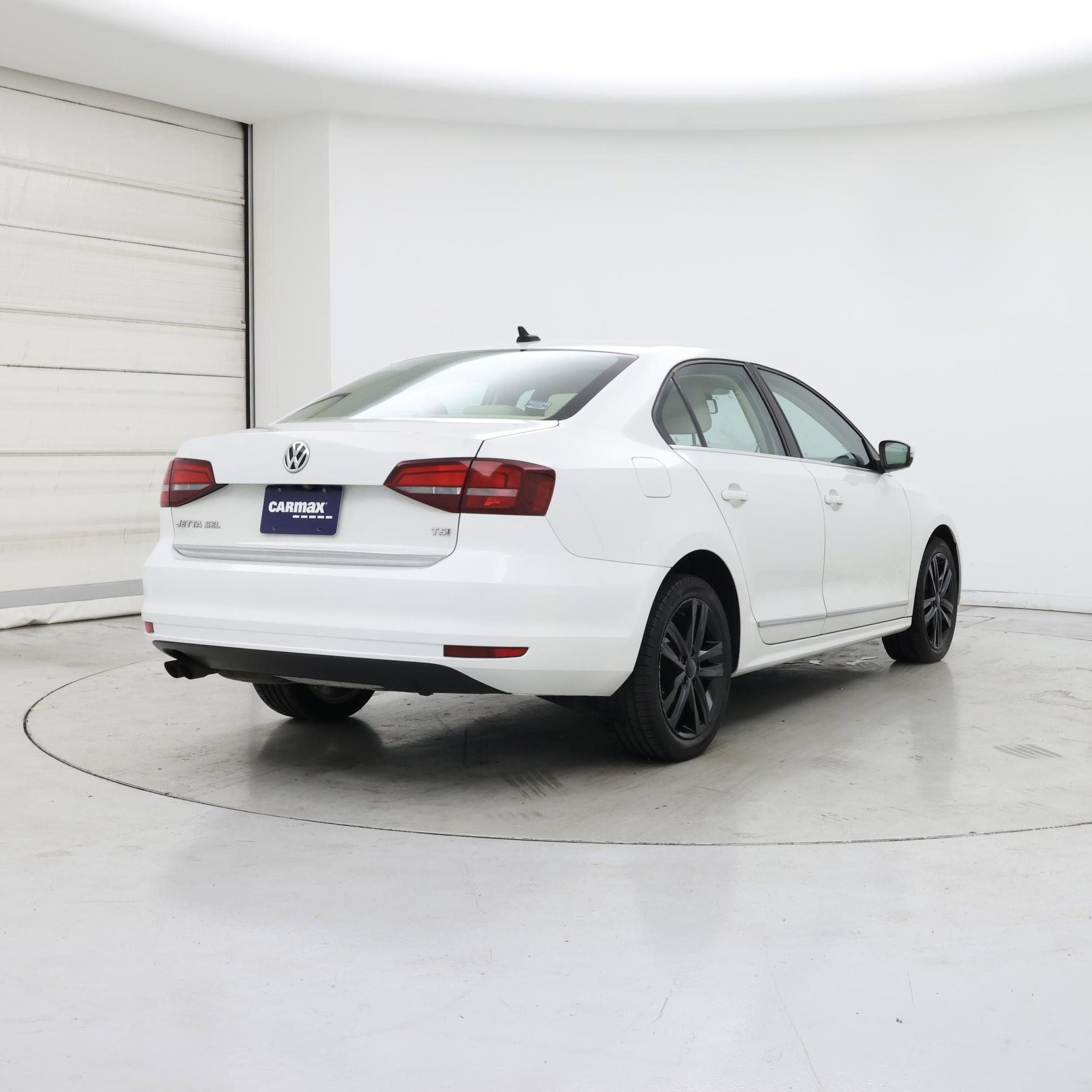 Thumbnail: 2017 Volkswagen Jetta - 8