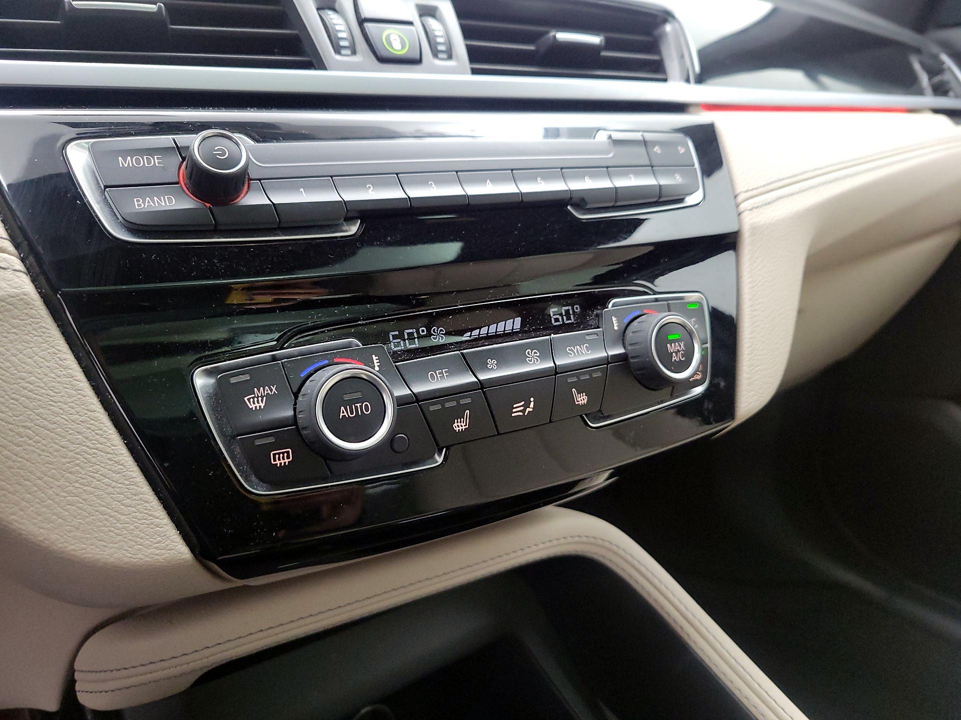 Thumbnail: 2021 BMW X1 - 16