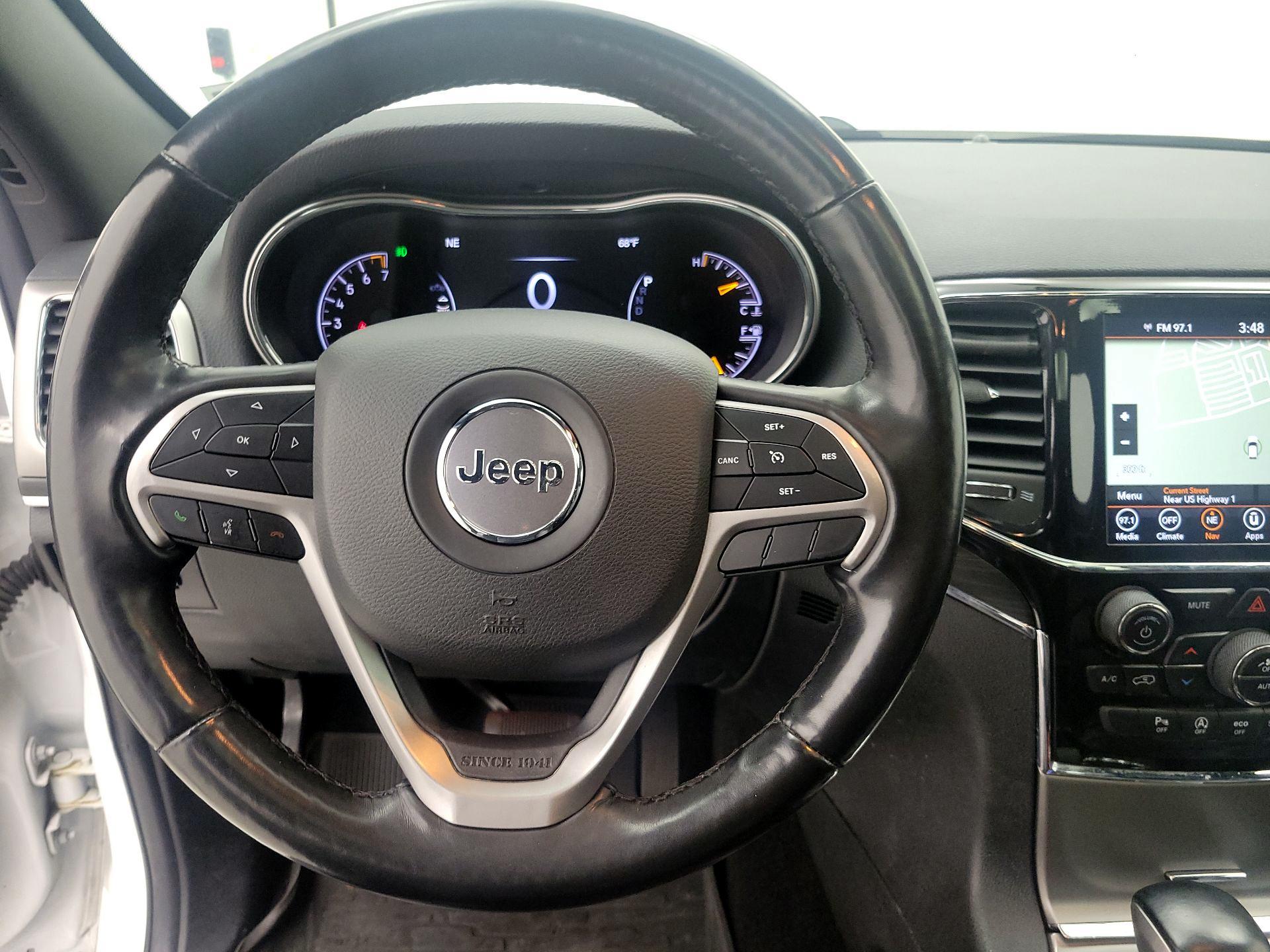 Thumbnail: 2022 Jeep Grand Cherokee - 10