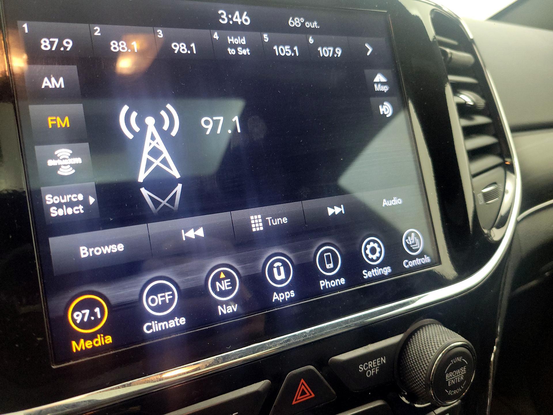 Thumbnail: 2022 Jeep Grand Cherokee - 16