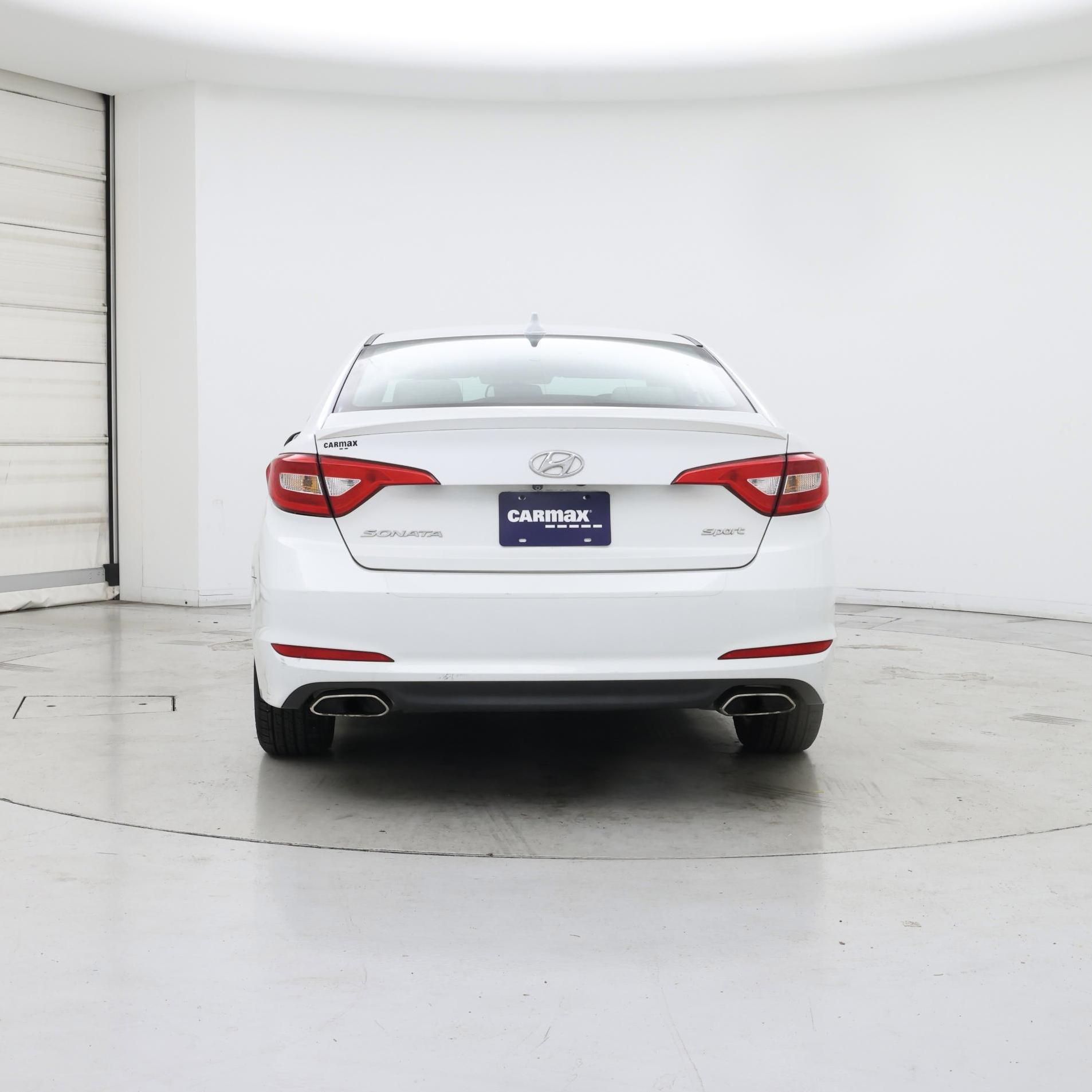 Thumbnail: 2016 Hyundai Sonata - 6