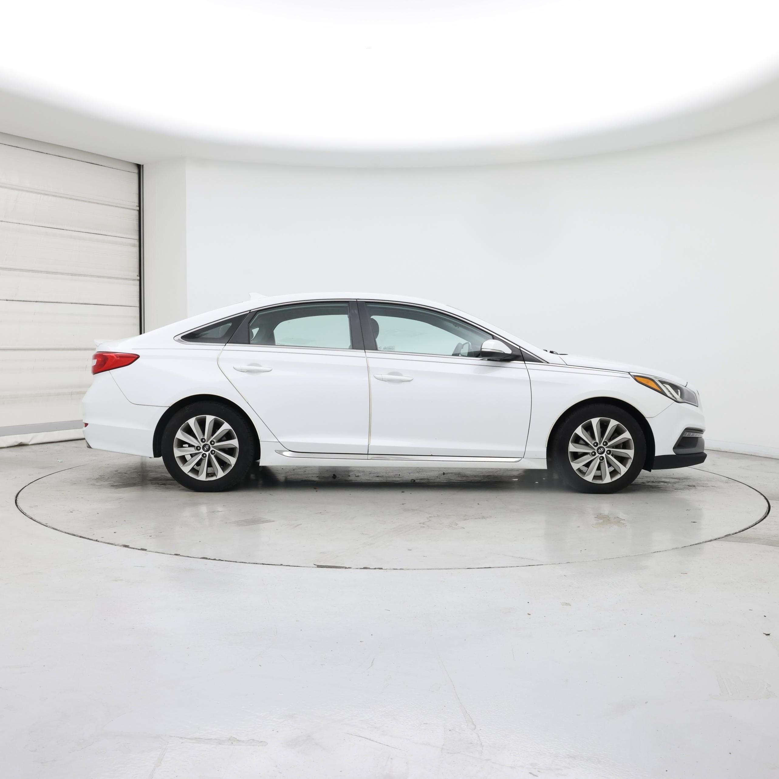 Thumbnail: 2016 Hyundai Sonata - 7