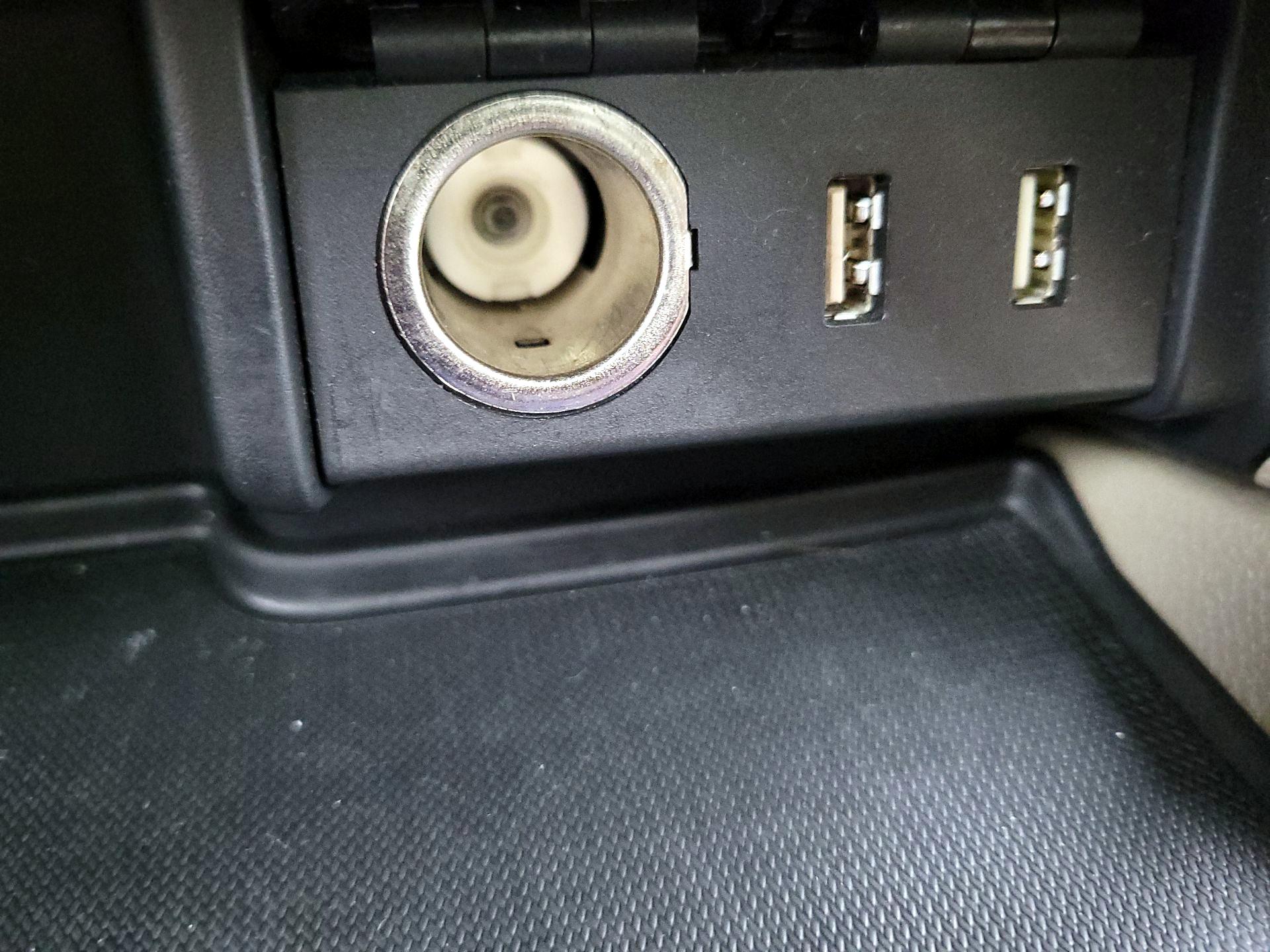 Thumbnail: 2016 Honda Pilot - 18