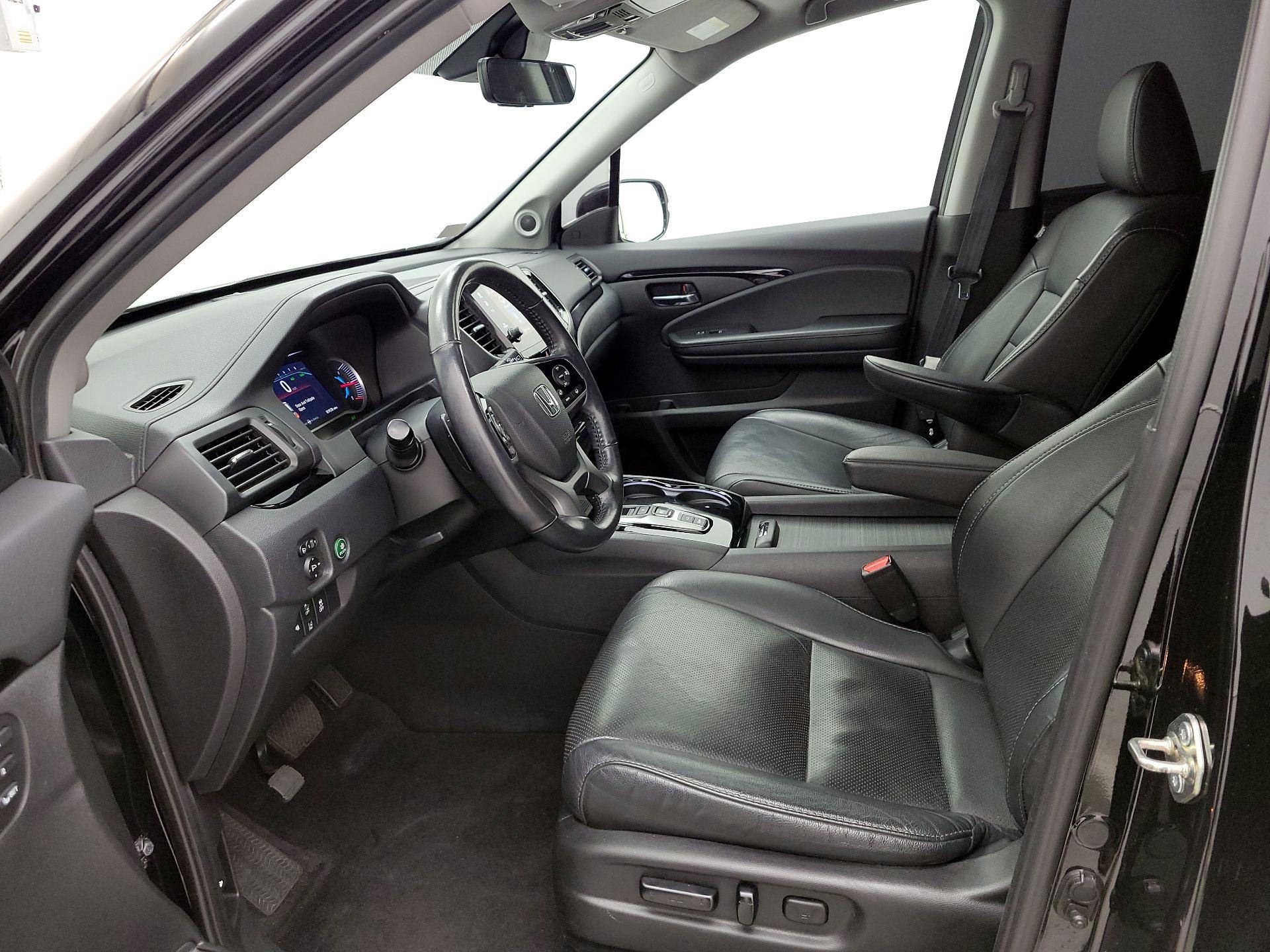 Thumbnail: 2020 Honda Pilot - 11