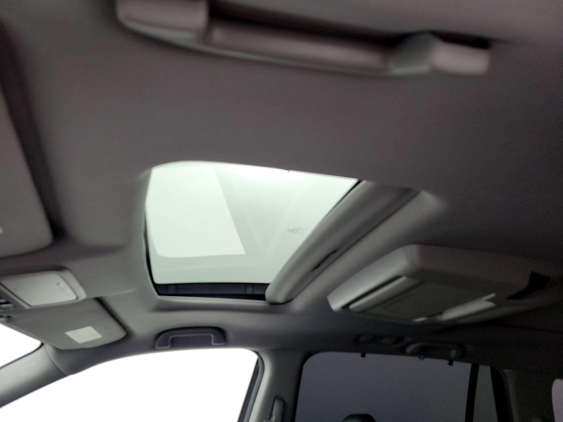 Thumbnail: 2020 Honda Pilot - 19