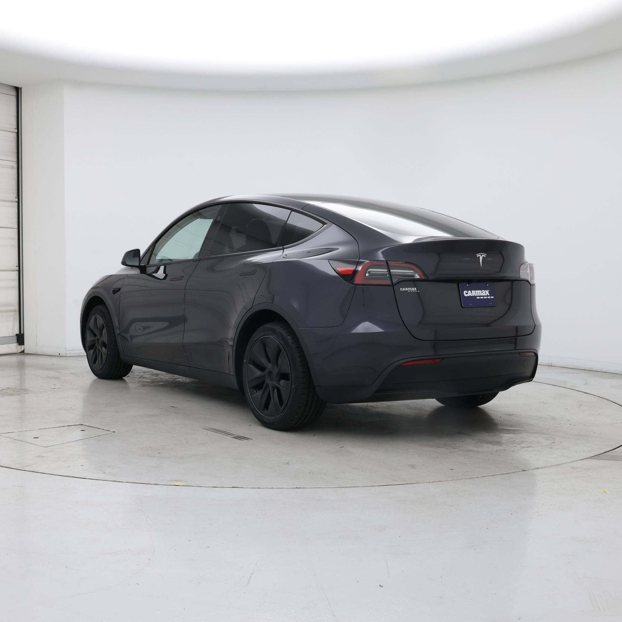 Thumbnail: 2025 Tesla Model Y - 2