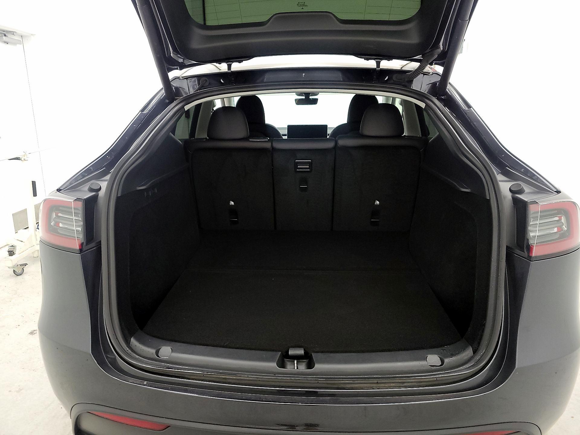 Thumbnail: 2025 Tesla Model Y - 20