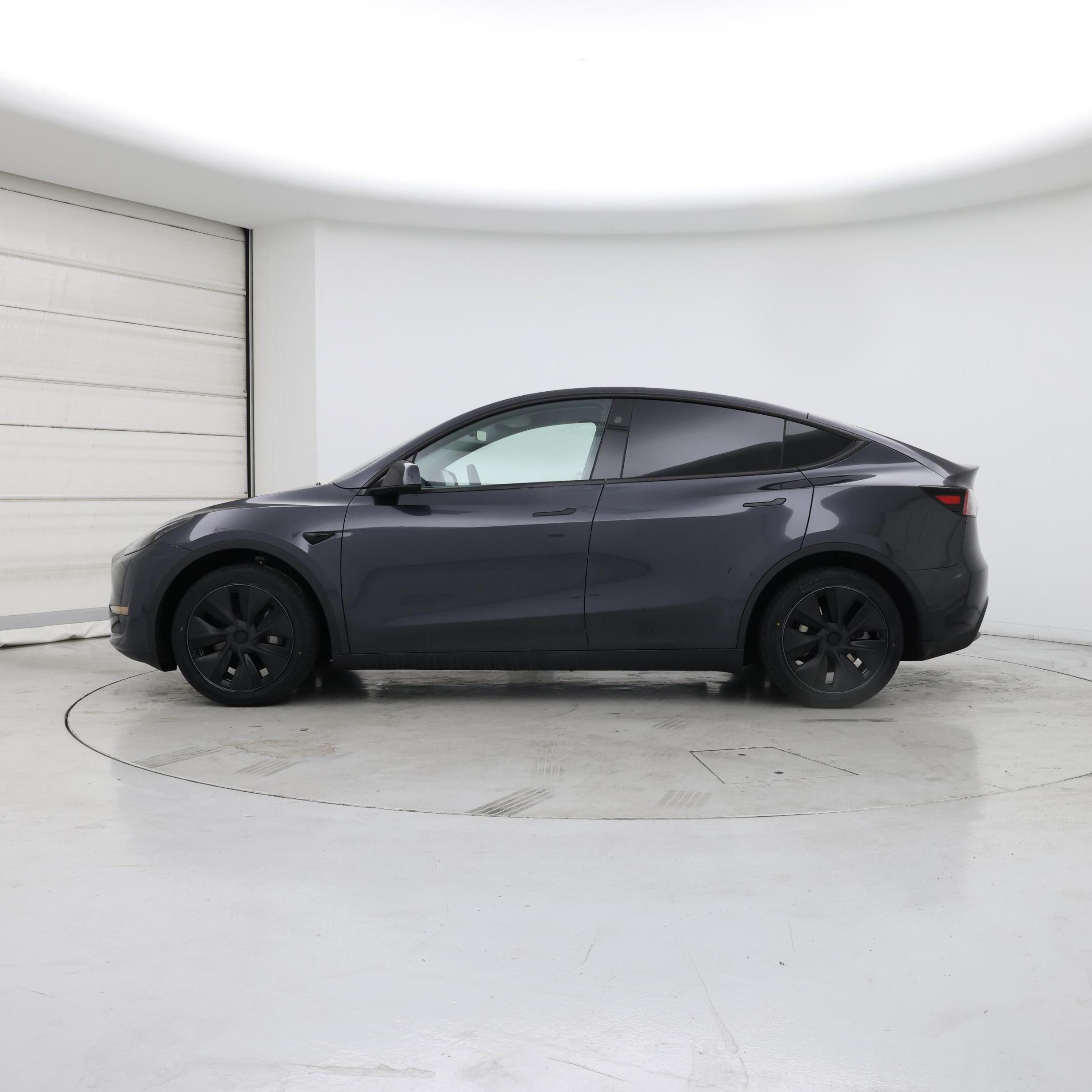 Thumbnail: 2025 Tesla Model Y - 3