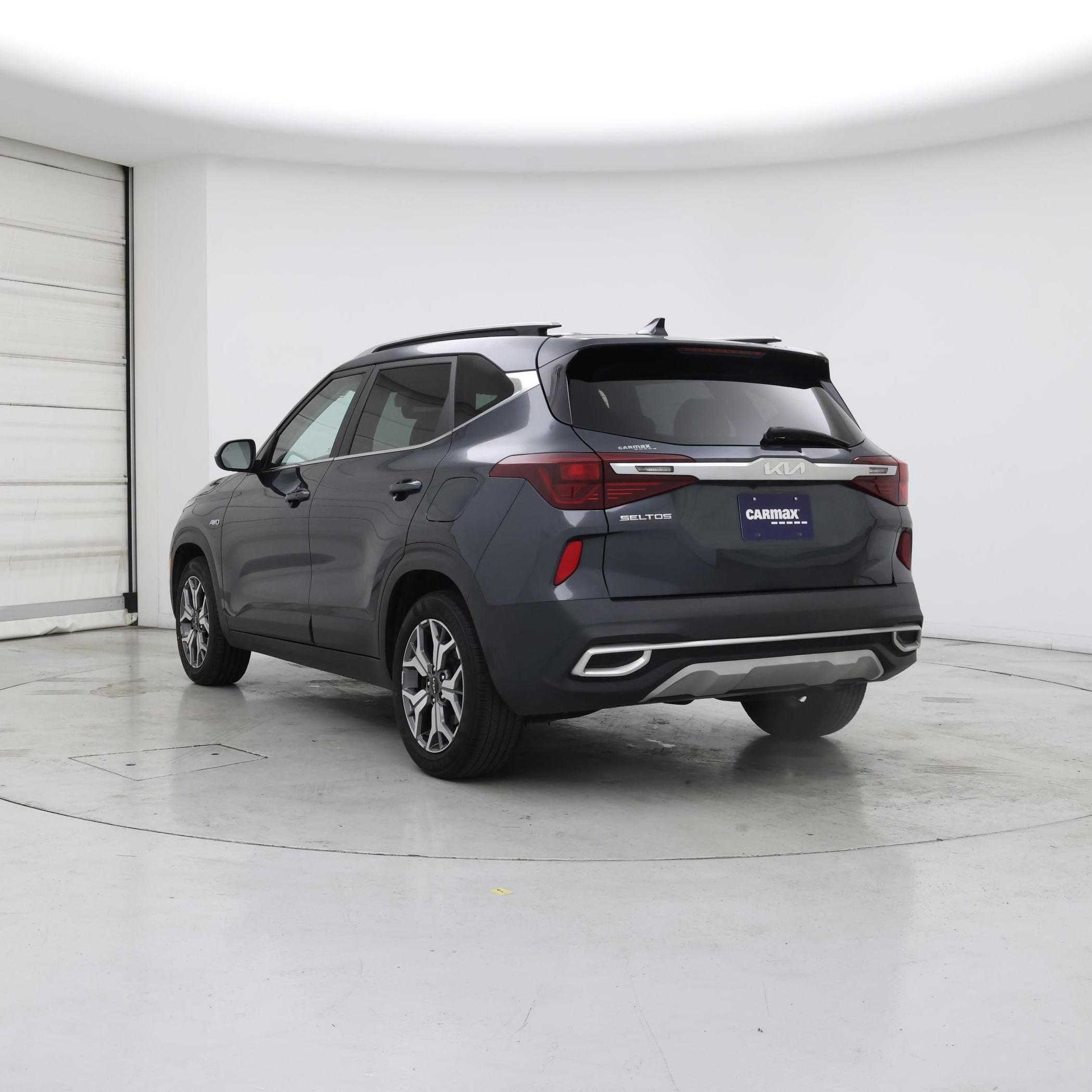 Thumbnail: 2022 Kia Seltos - 2