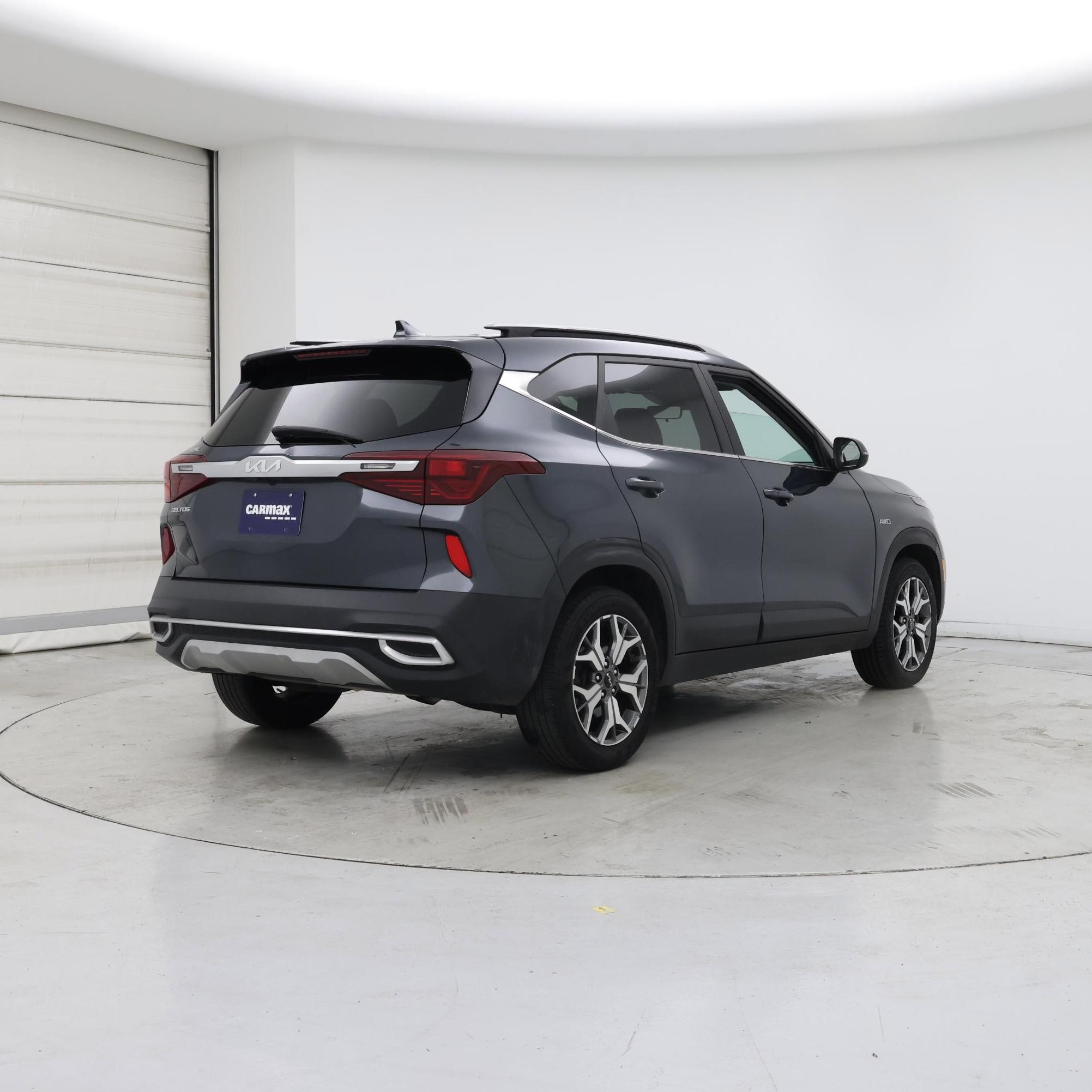 Thumbnail: 2022 Kia Seltos - 8