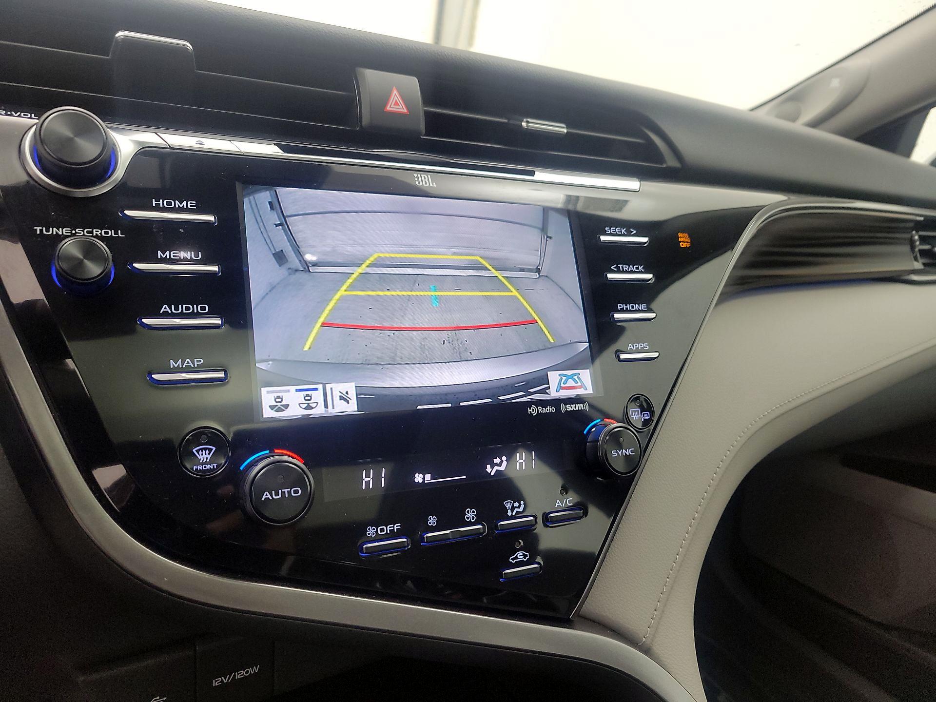 Thumbnail: 2020 Toyota Camry - 14