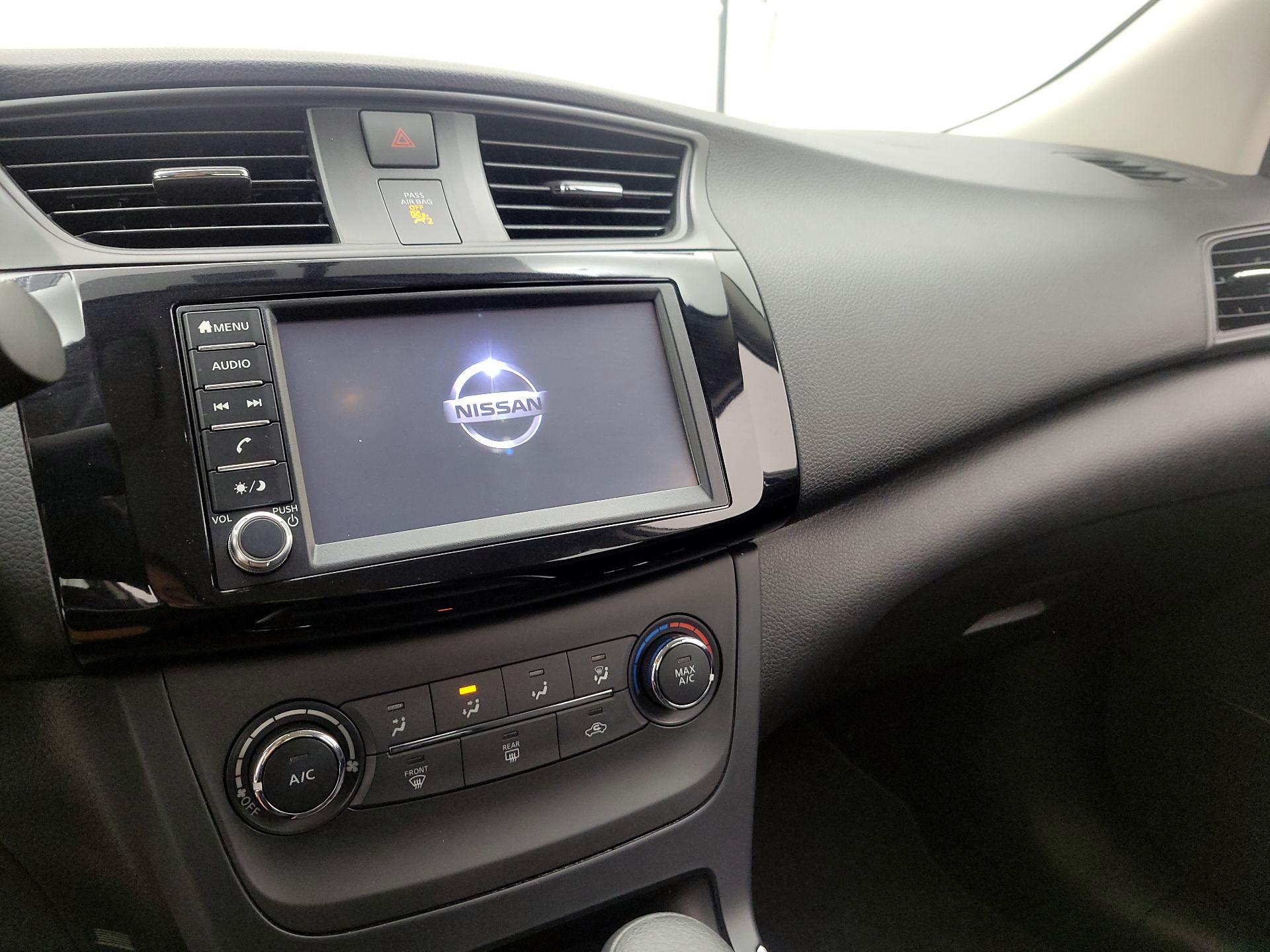 Thumbnail: 2019 Nissan Sentra - 16