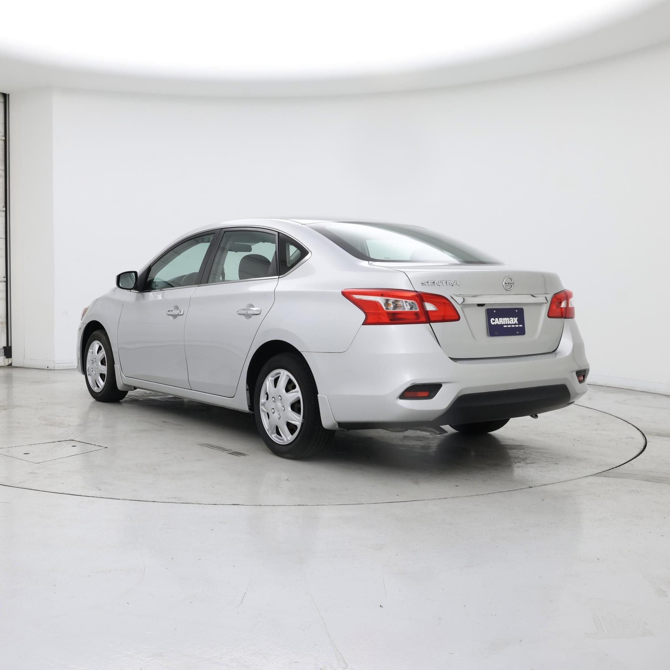 Thumbnail: 2019 Nissan Sentra - 2