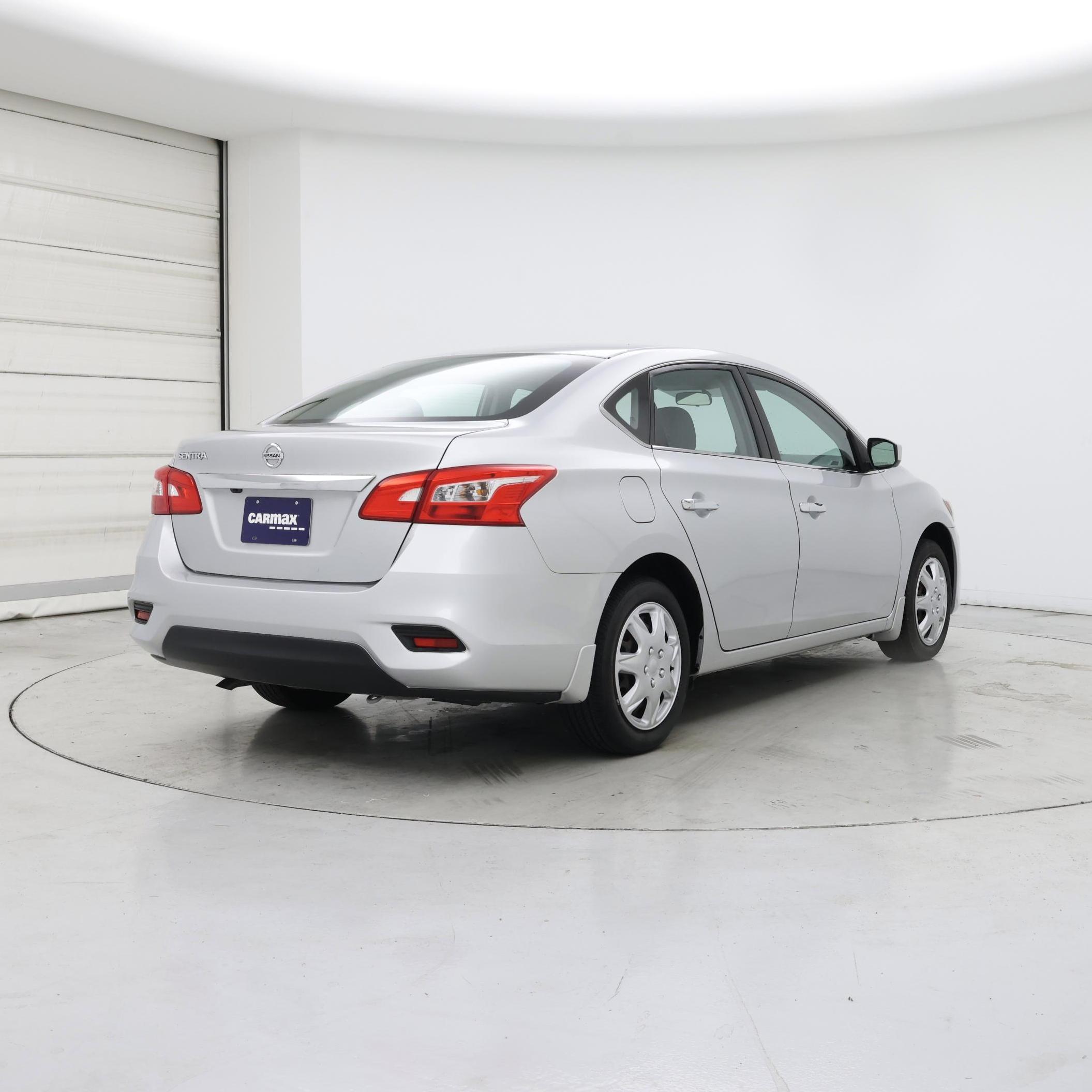 Thumbnail: 2019 Nissan Sentra - 8