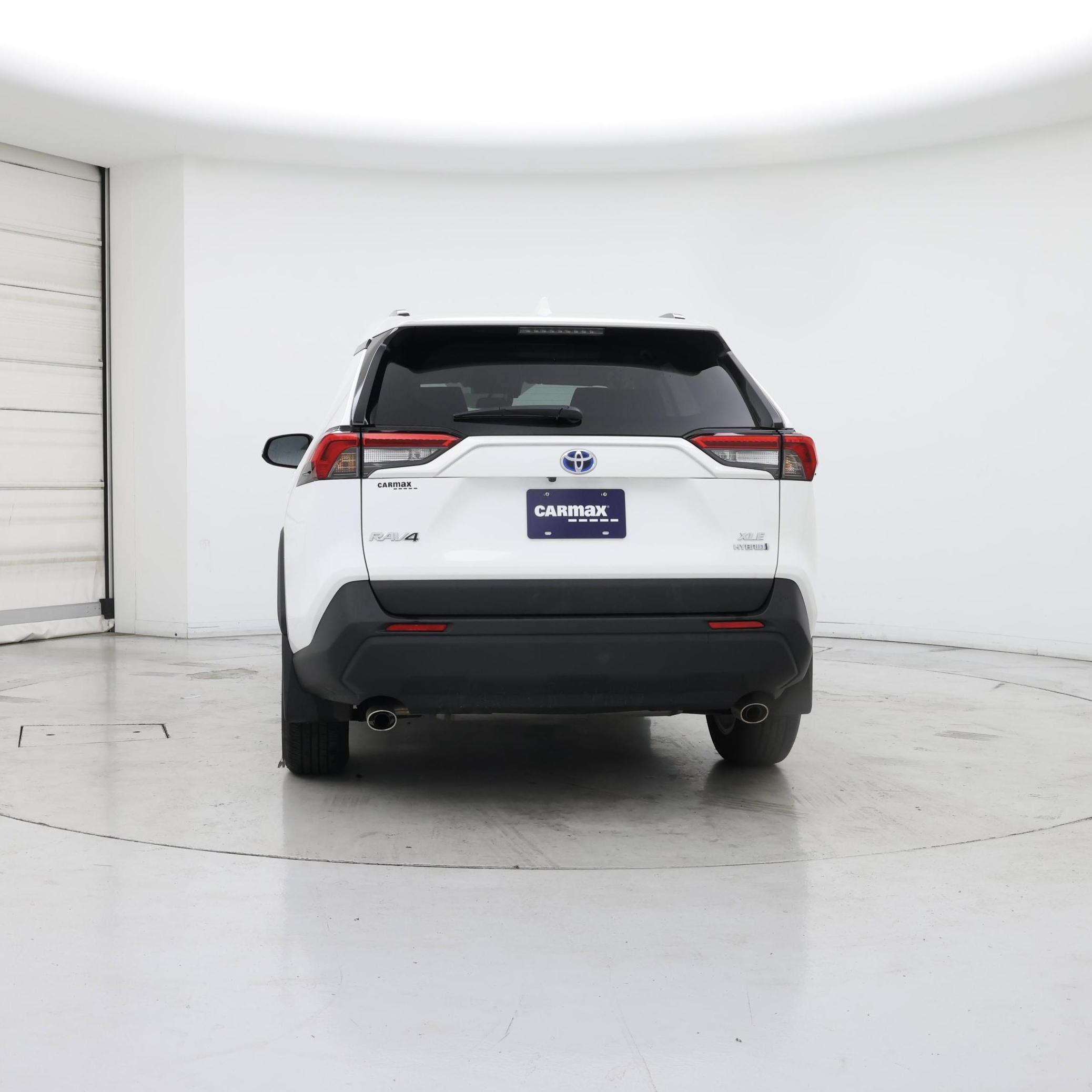 Thumbnail: 2021 Toyota RAV4 - 6