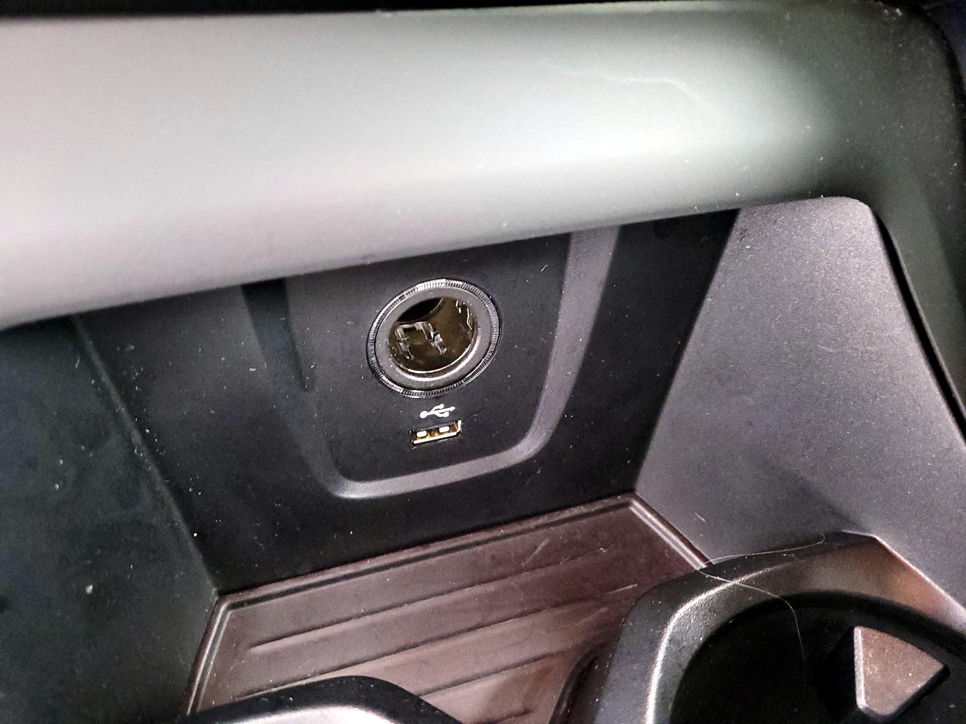 Thumbnail: 2020 BMW X1 - 18