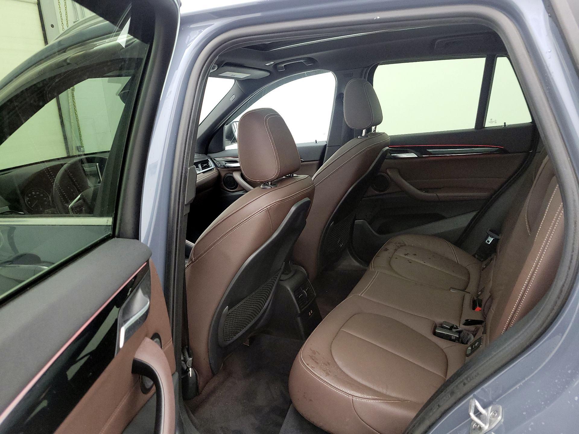 Thumbnail: 2020 BMW X1 - 20